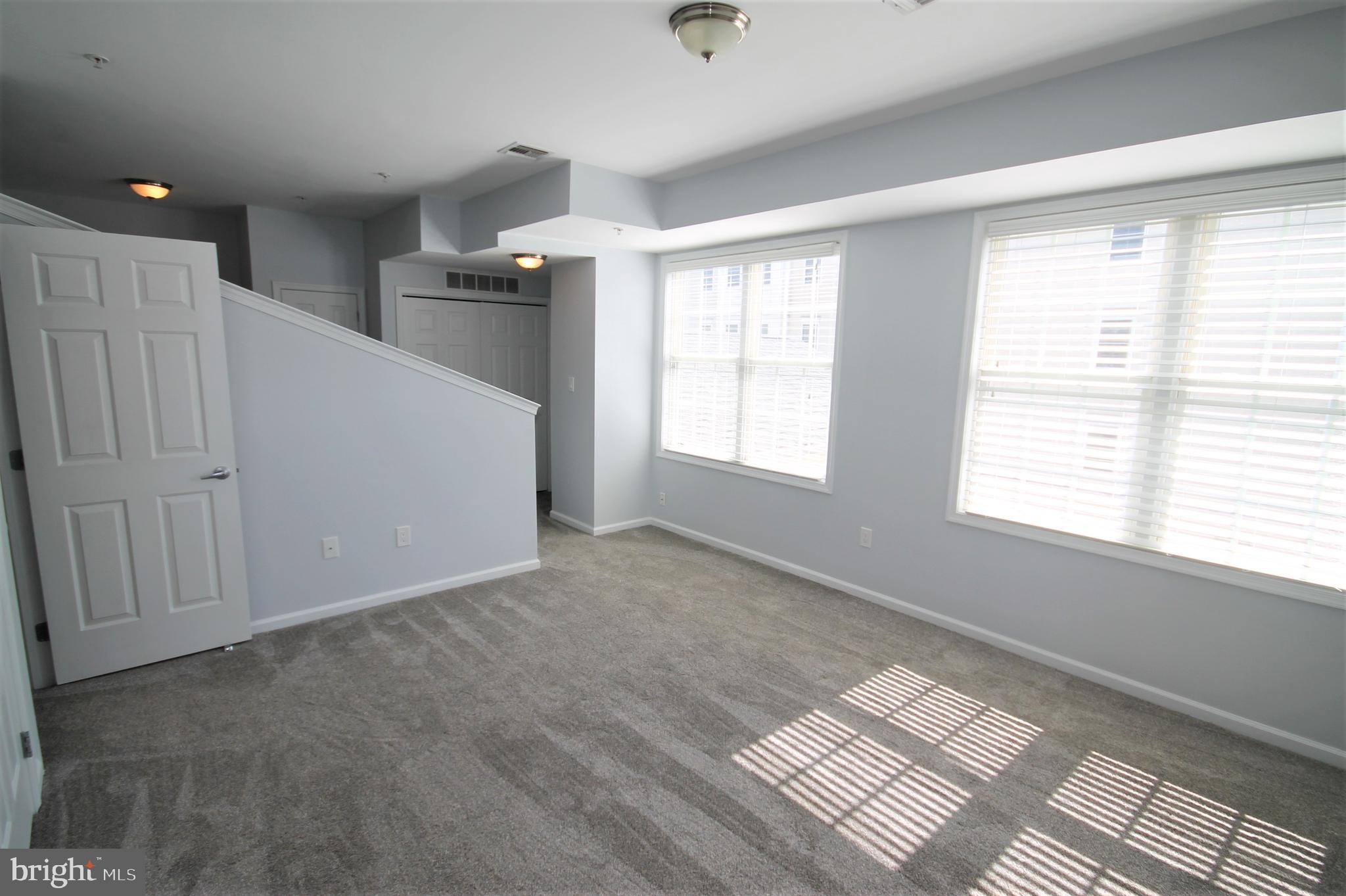 RENAISSANCE PLACE E - Residential
