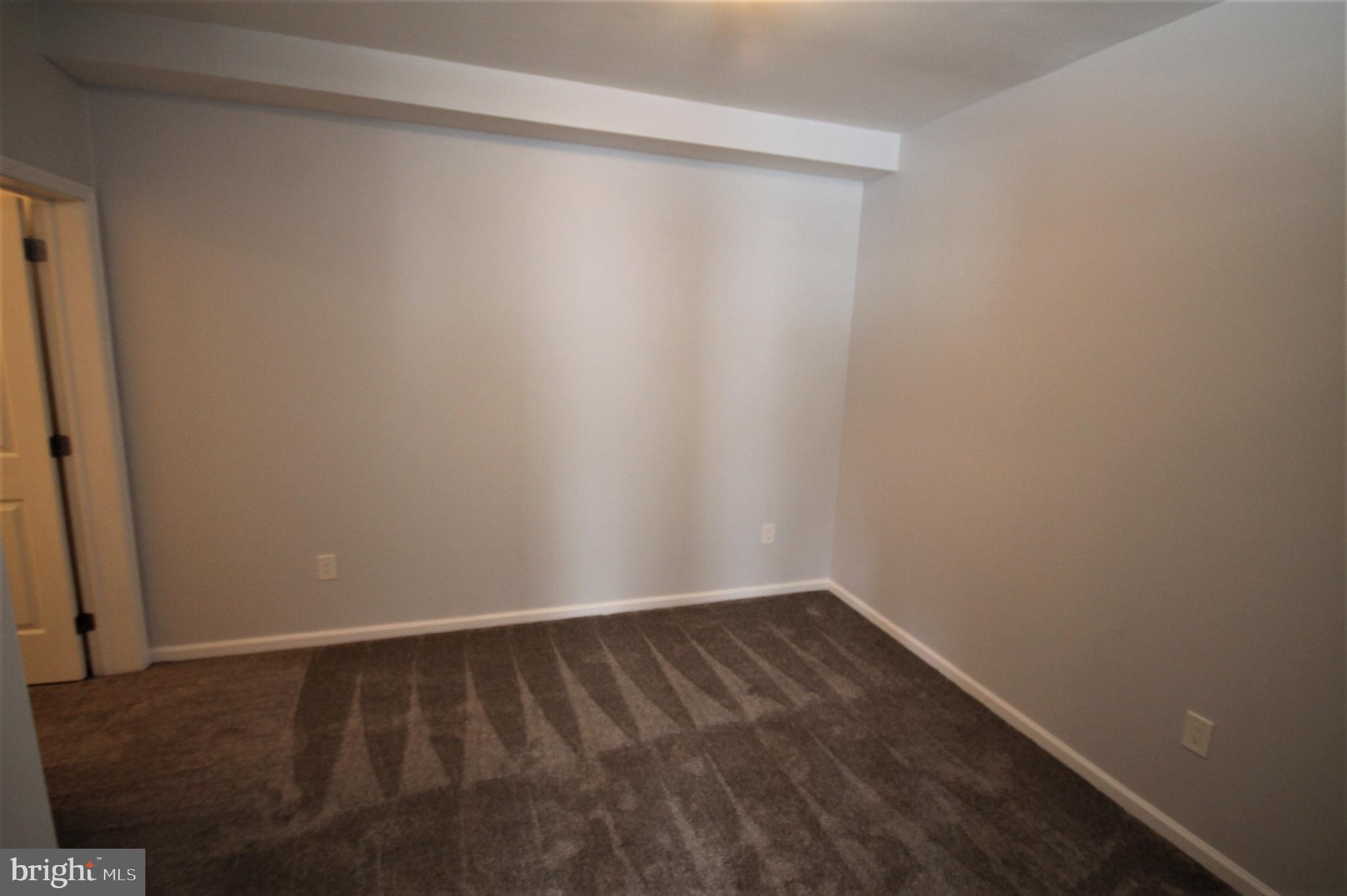 RENAISSANCE PLACE E - Residential