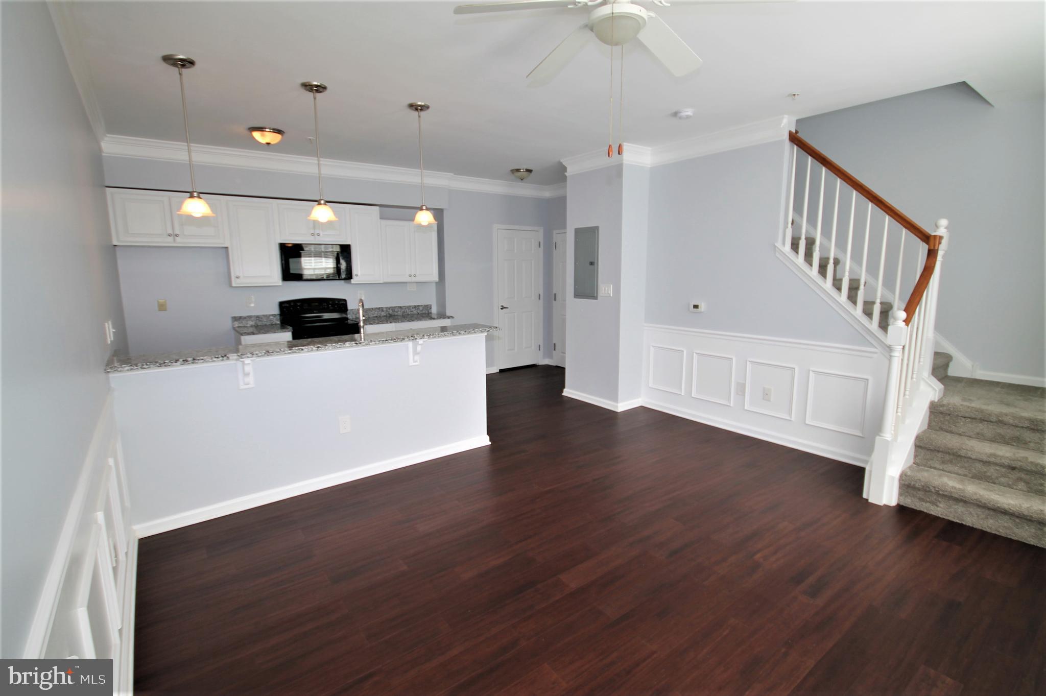 RENAISSANCE PLACE E - Residential