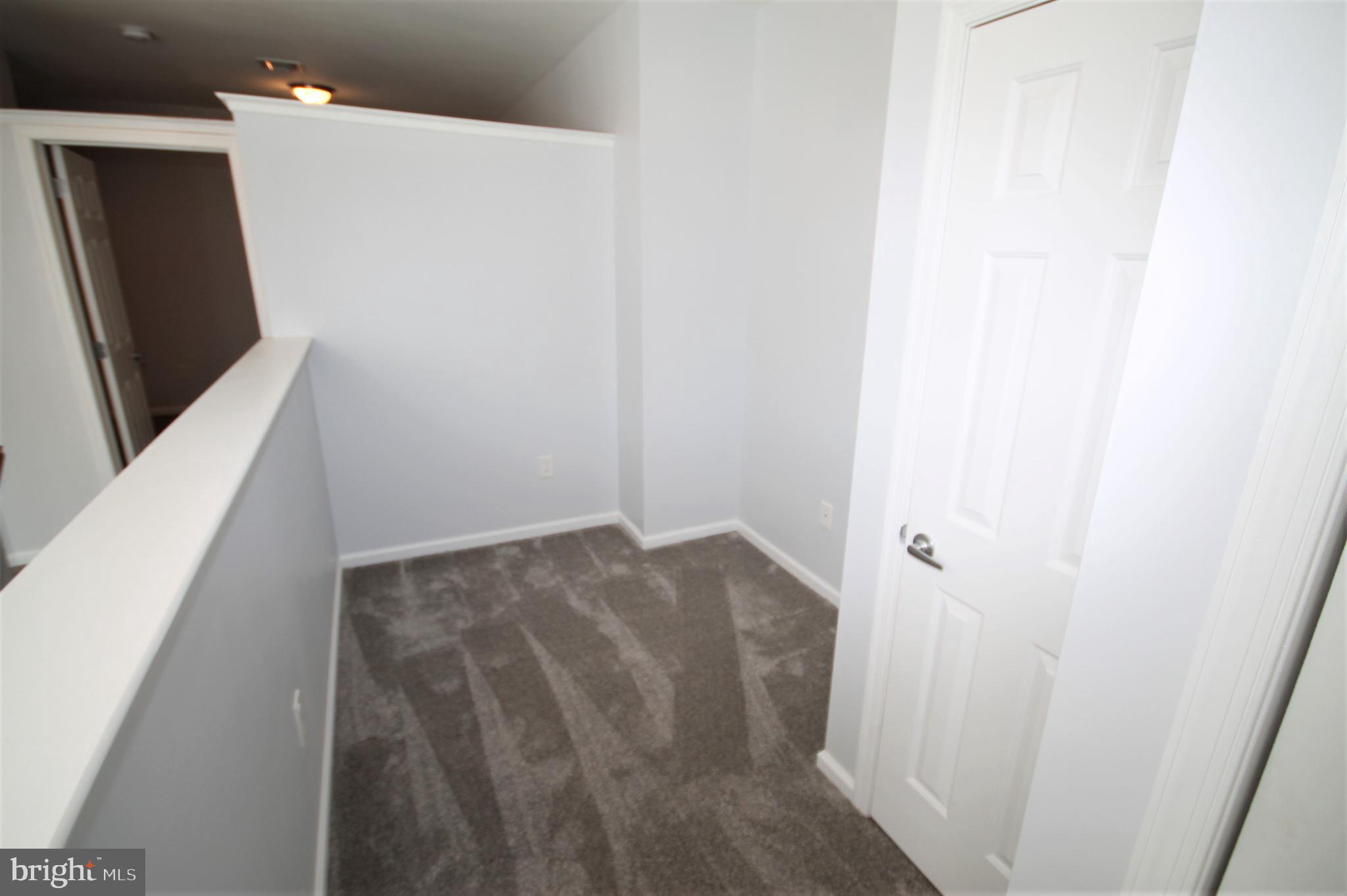 RENAISSANCE PLACE E - Residential