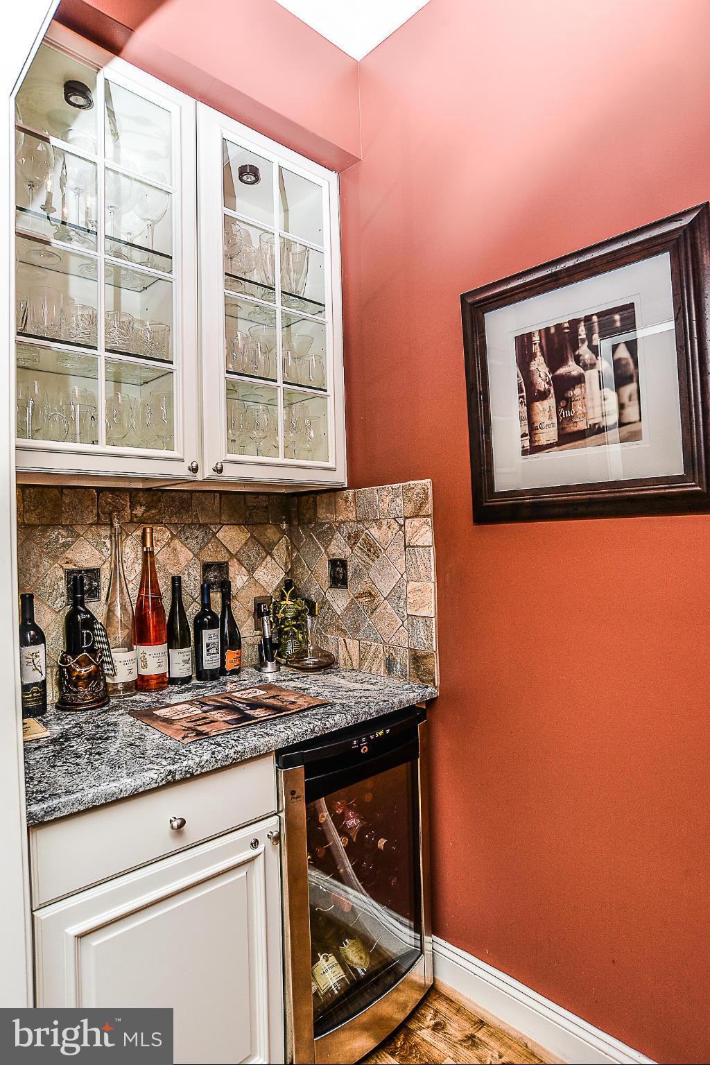 SILVERBROOK - Residential