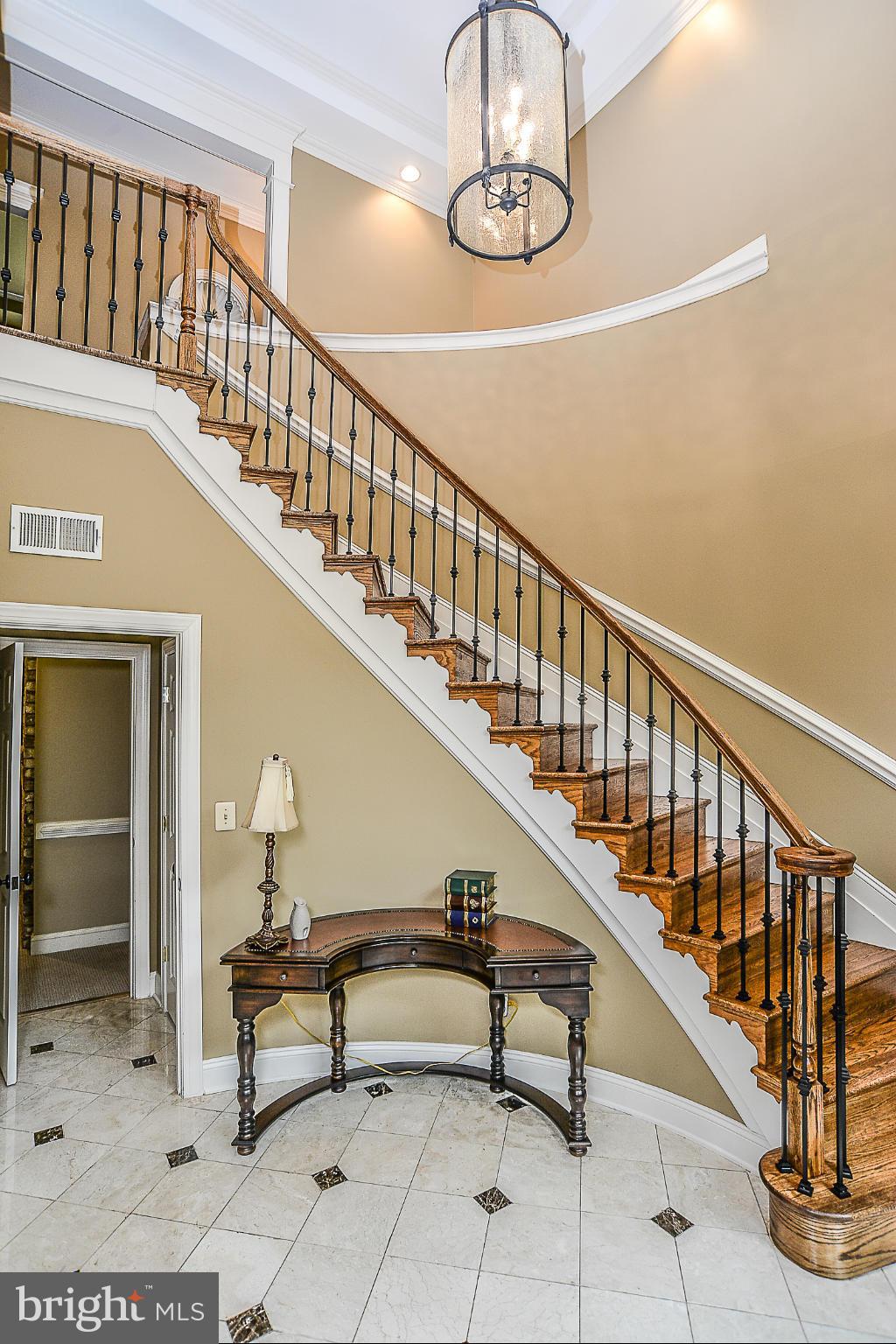 SILVERBROOK - Residential