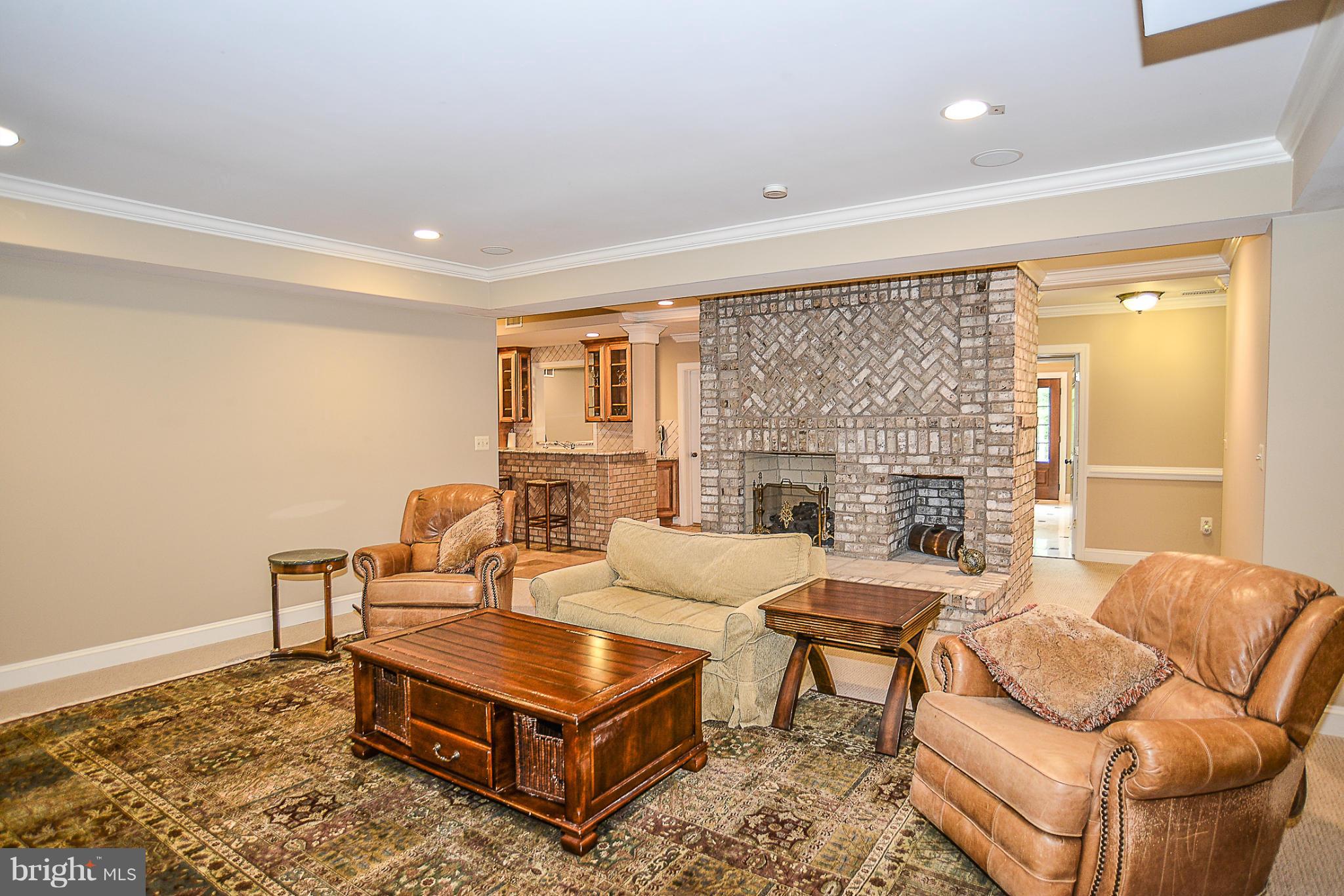 SILVERBROOK - Residential