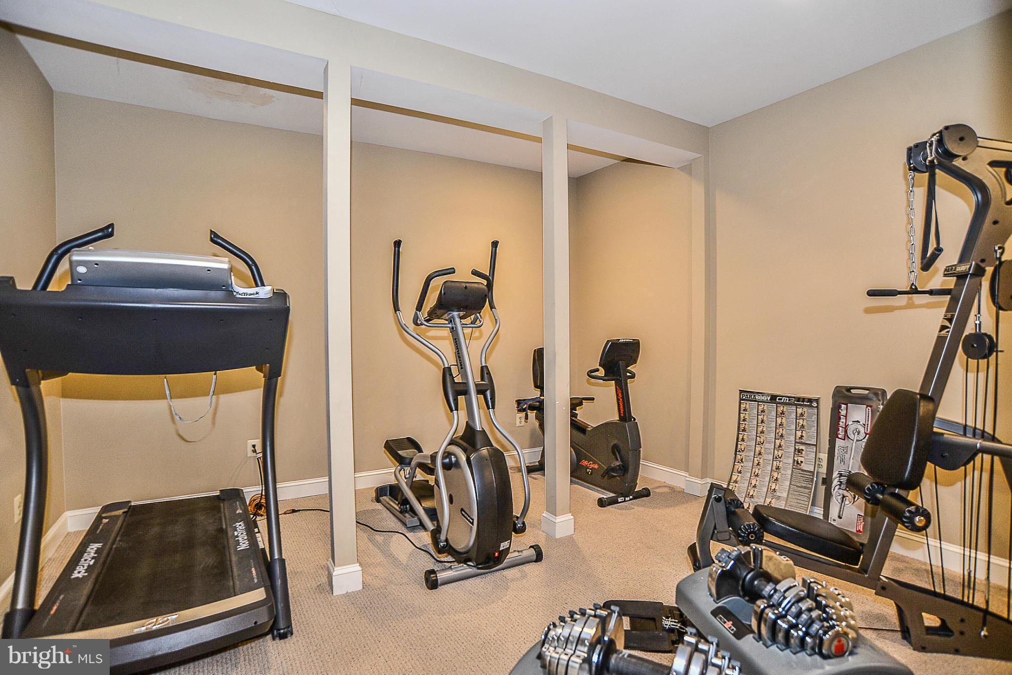 SILVERBROOK - Residential