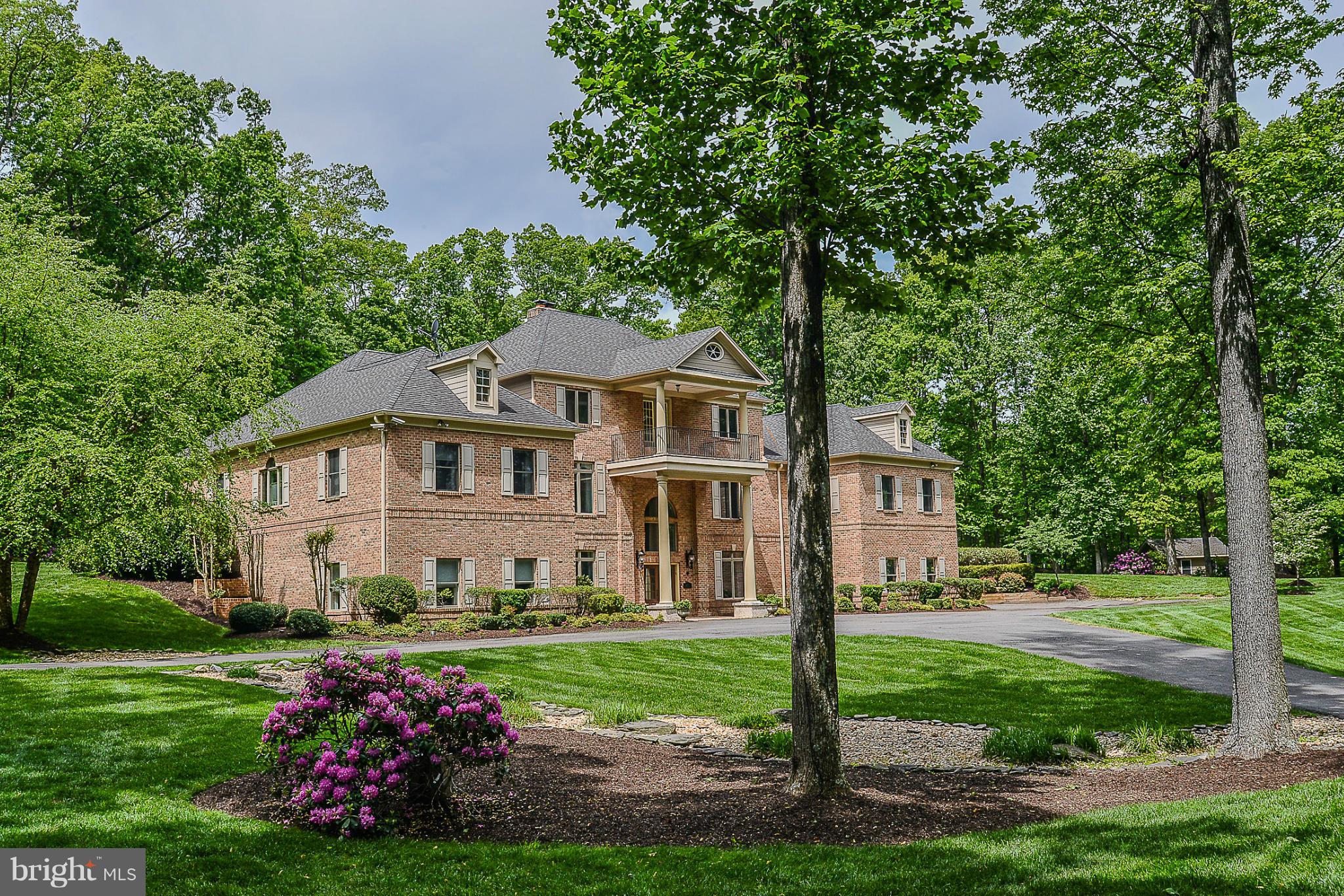 SILVERBROOK - Residential