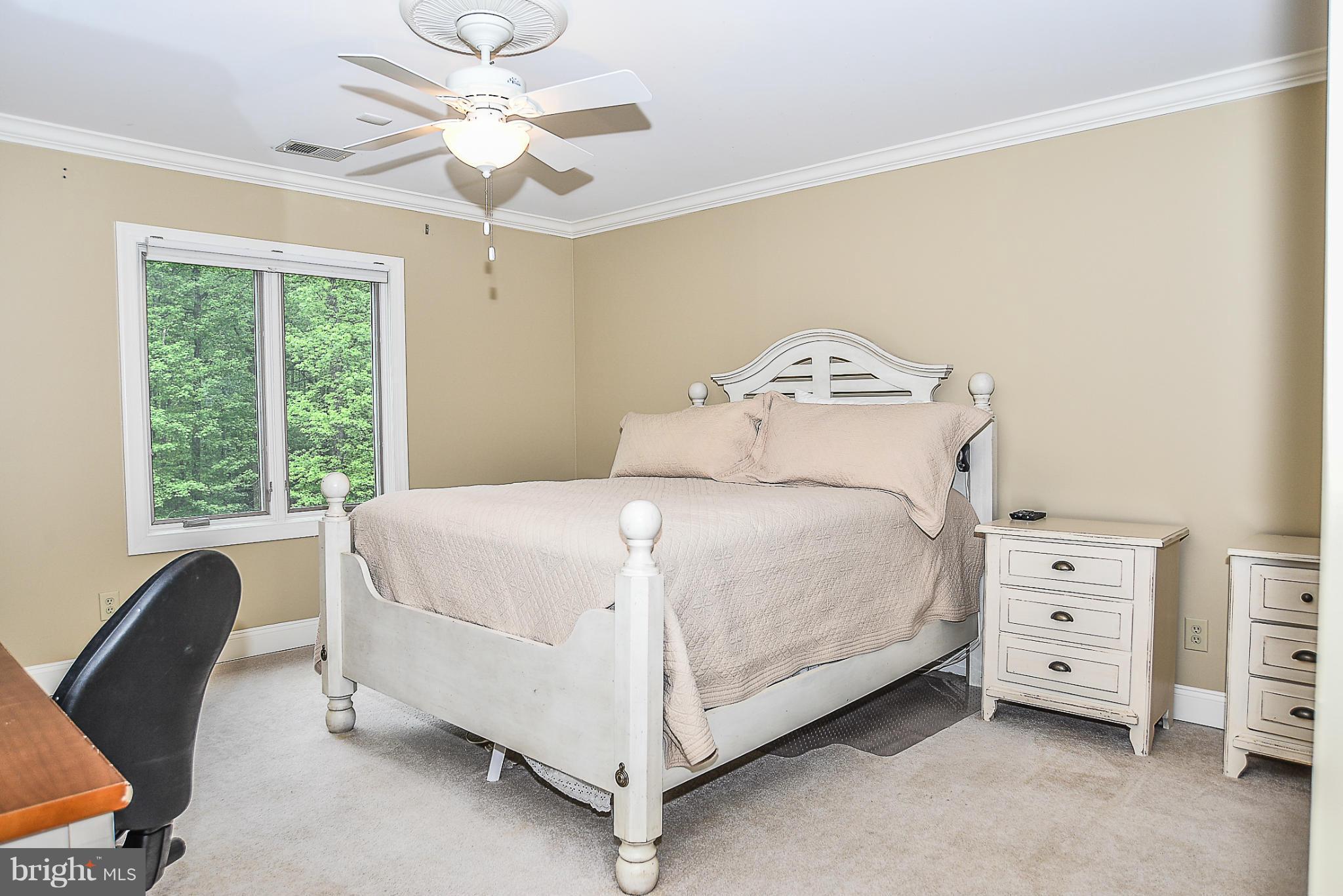 SILVERBROOK - Residential