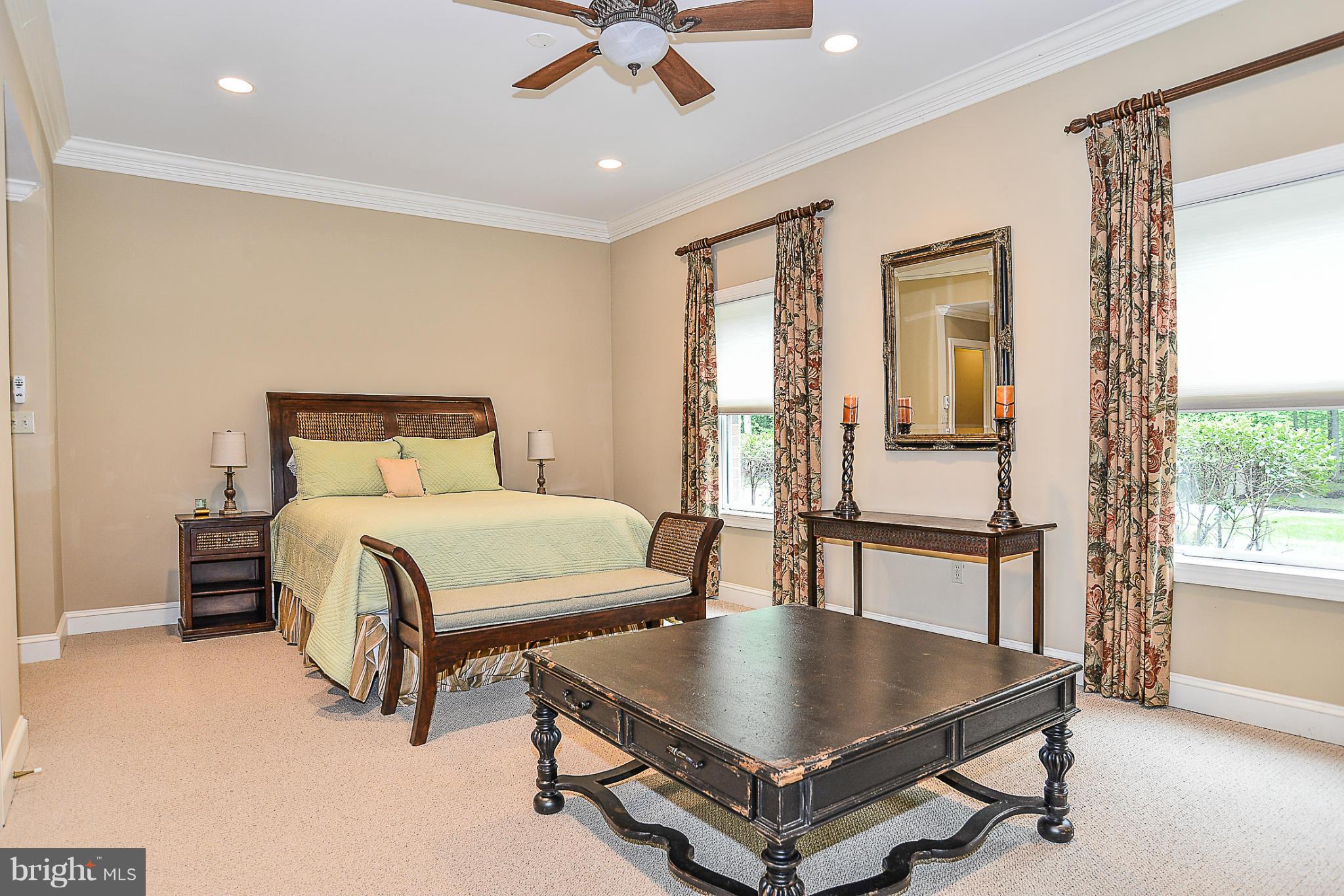 SILVERBROOK - Residential