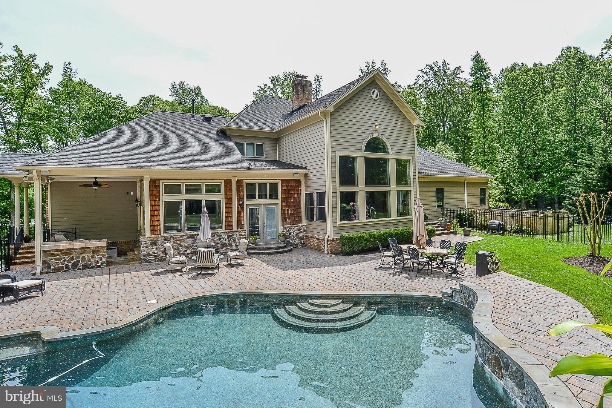 SILVERBROOK - Residential