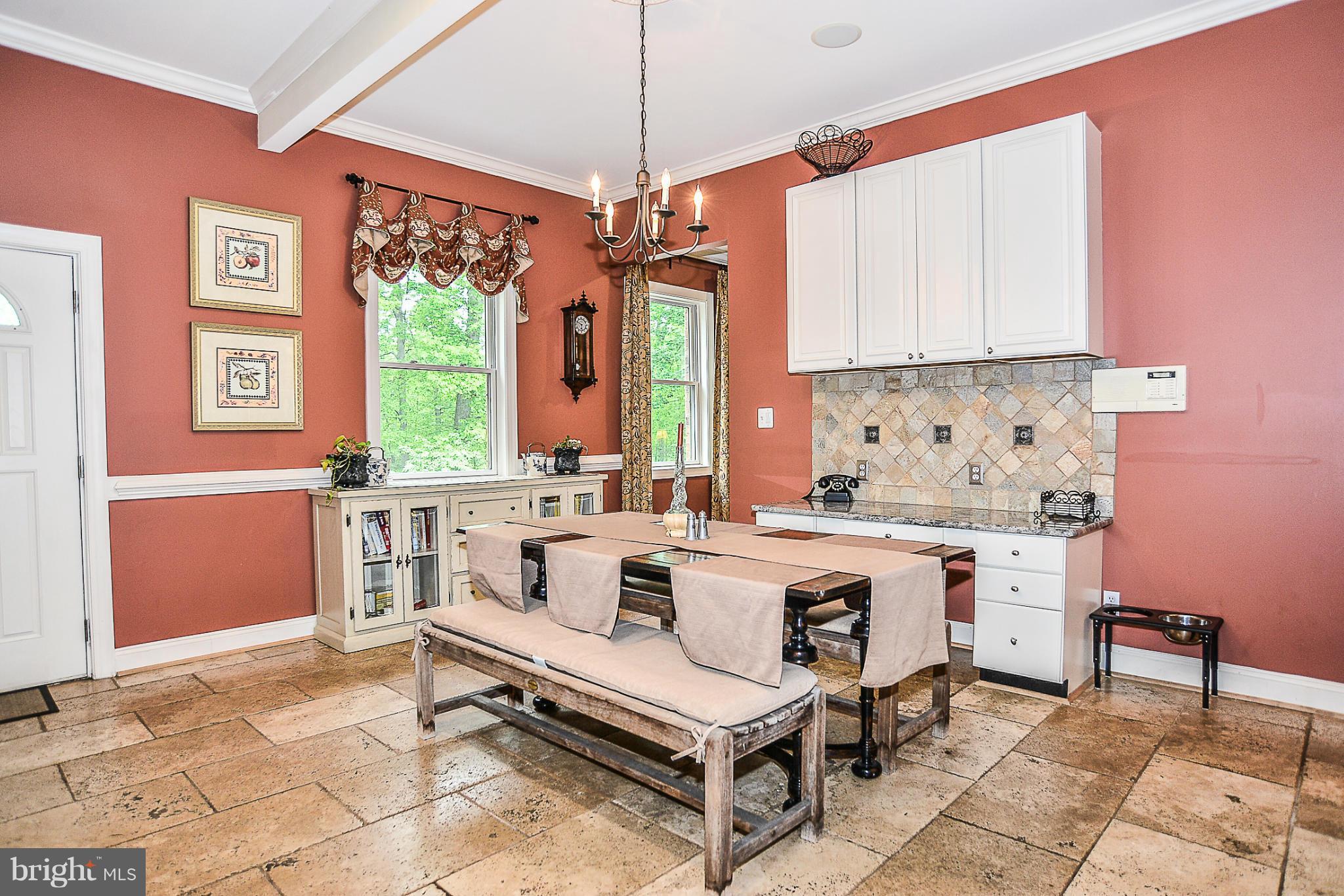 SILVERBROOK - Residential