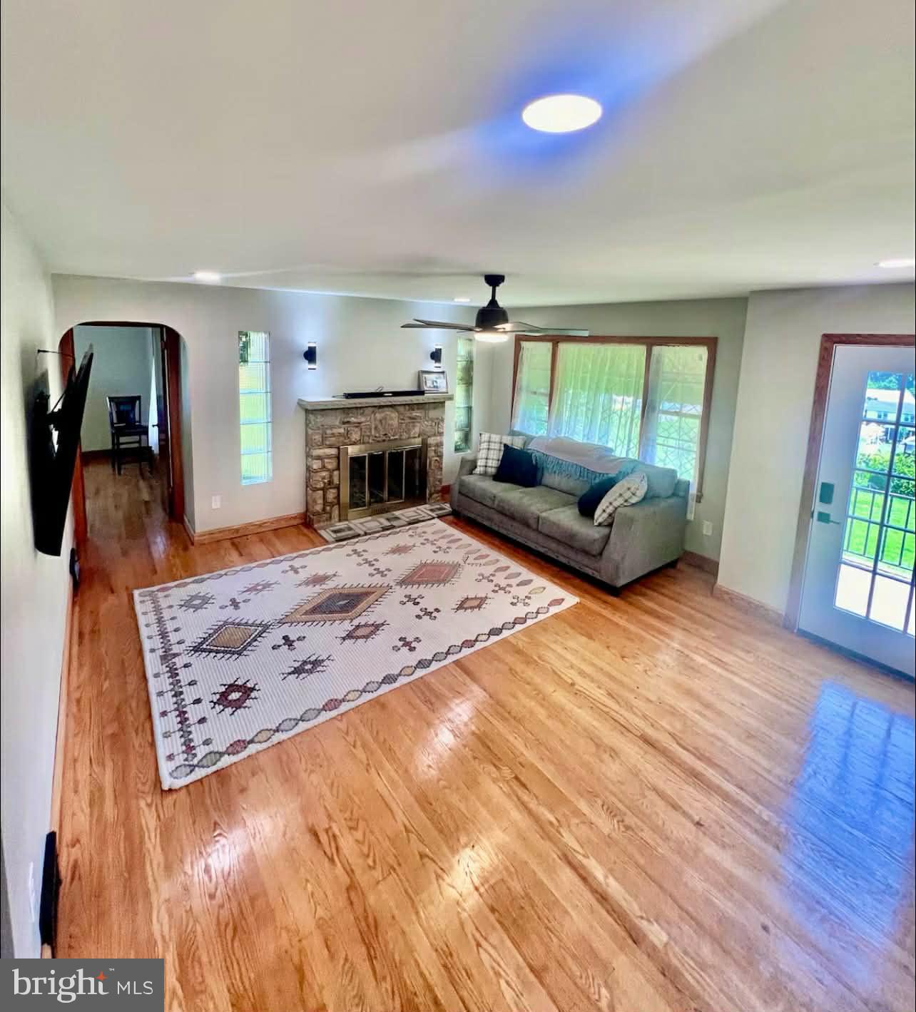 NAVES CROSSROADS - Residential