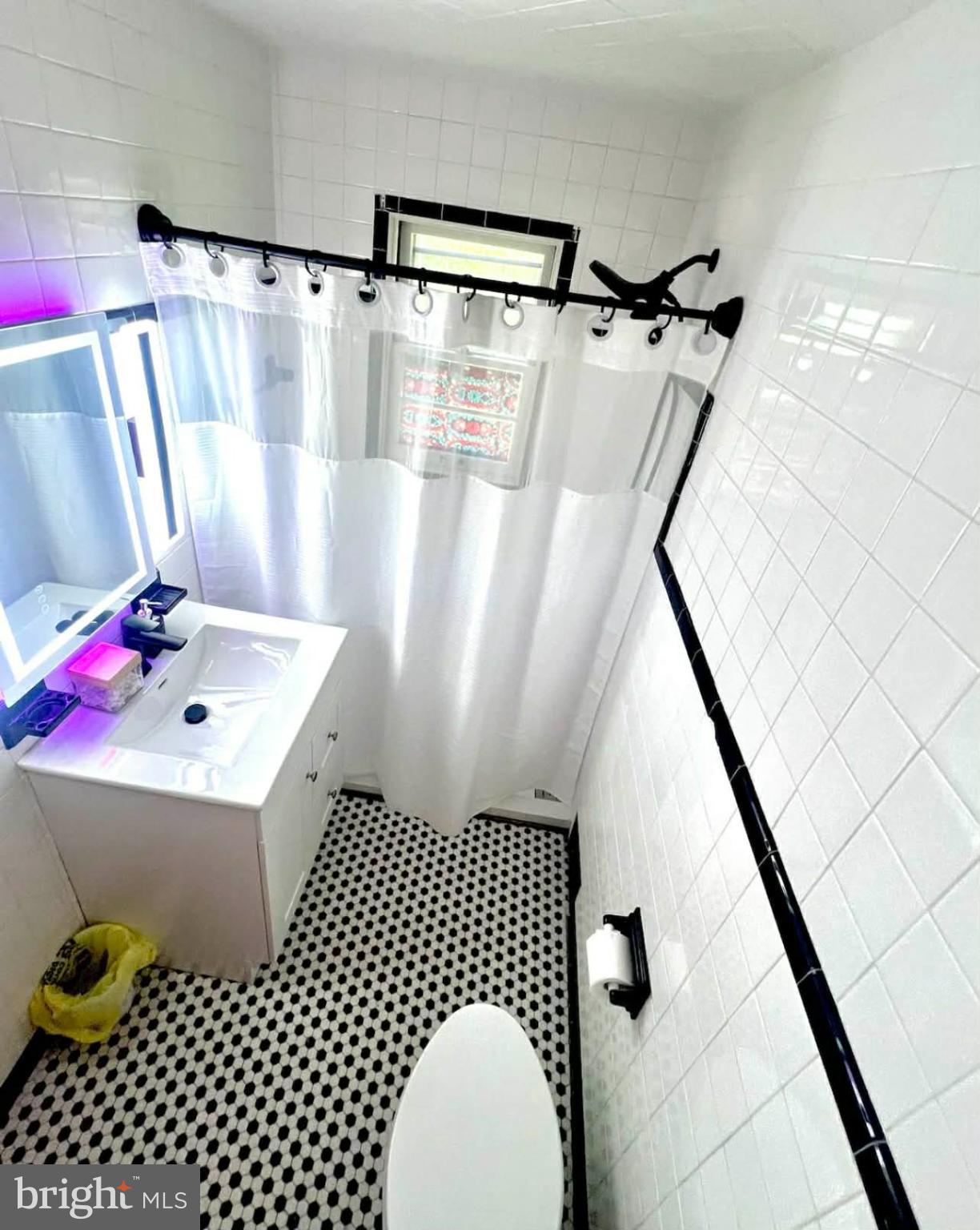 NAVES CROSSROADS - Residential