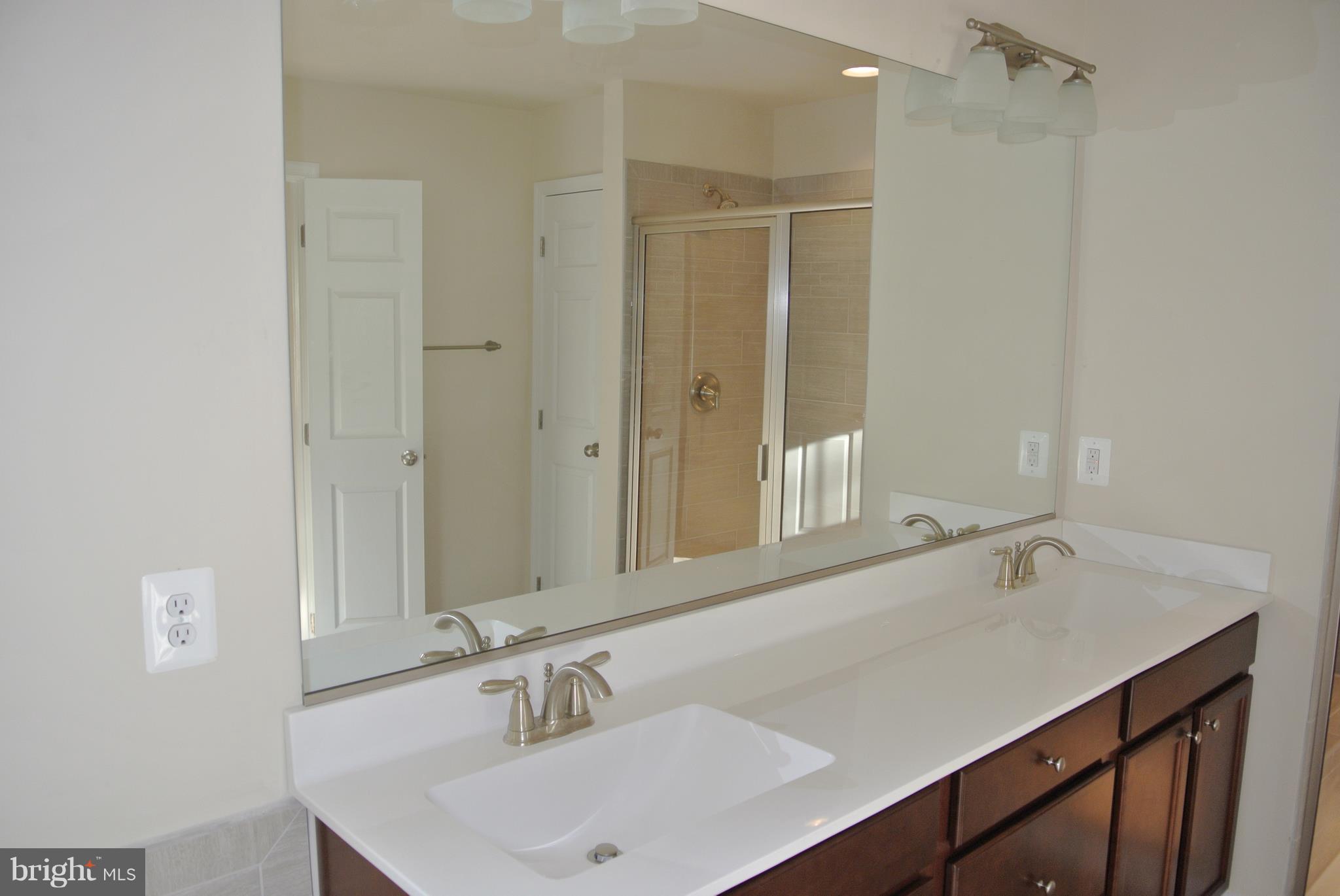 ASHFORD - Residential