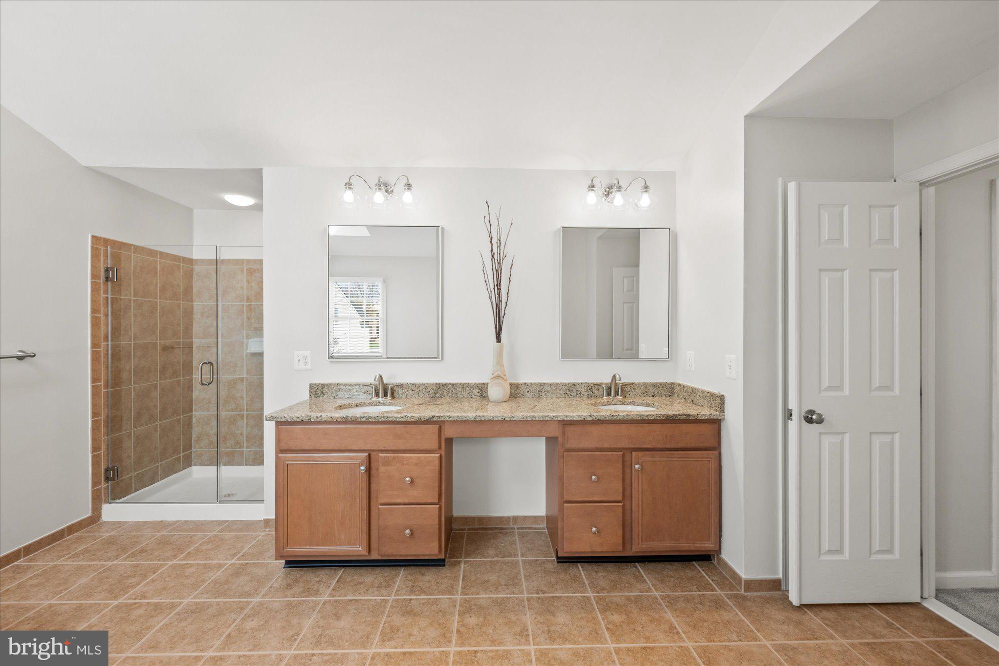 BELMONT COUNTRY CLUB - Residential