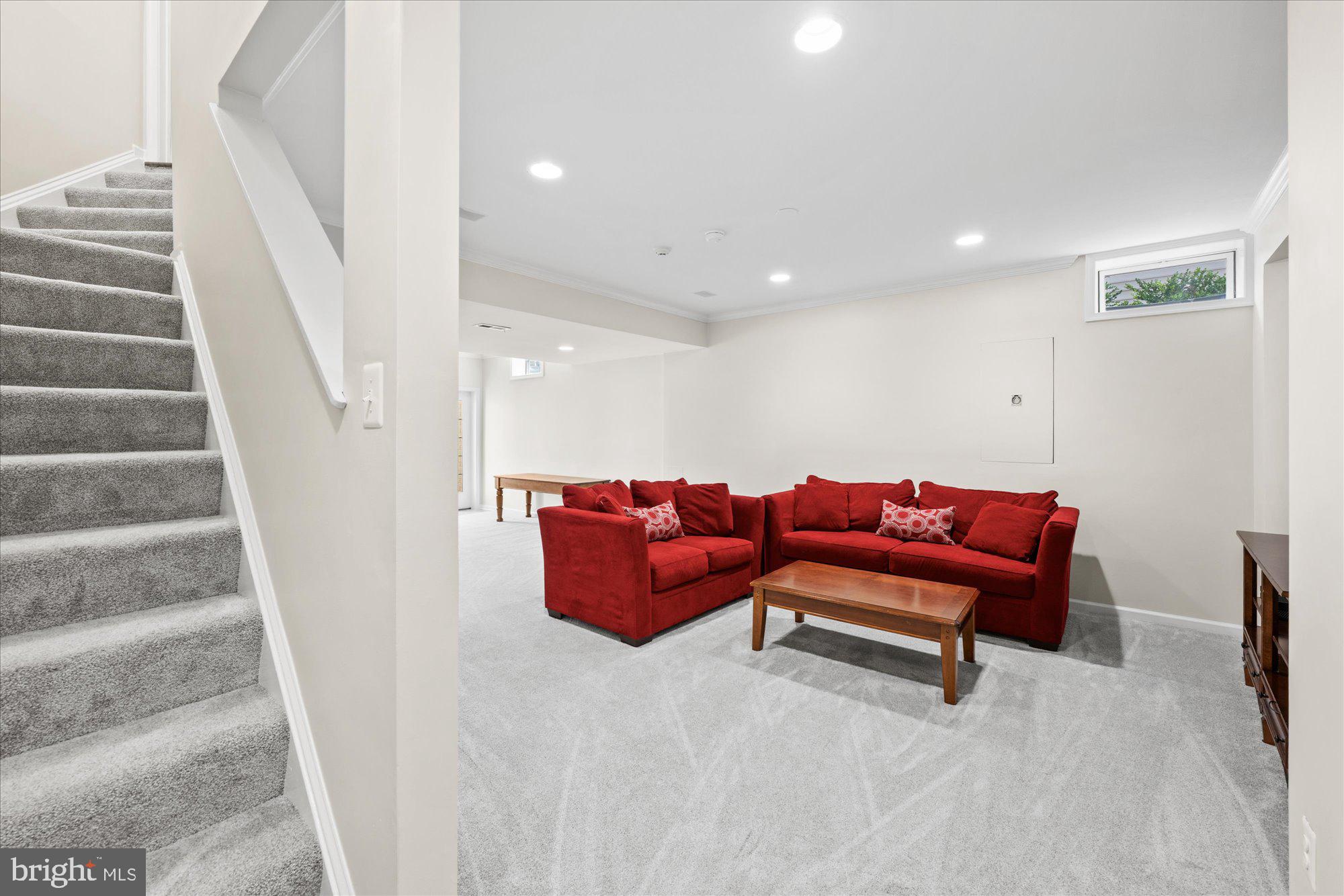 BELMONT COUNTRY CLUB - Residential