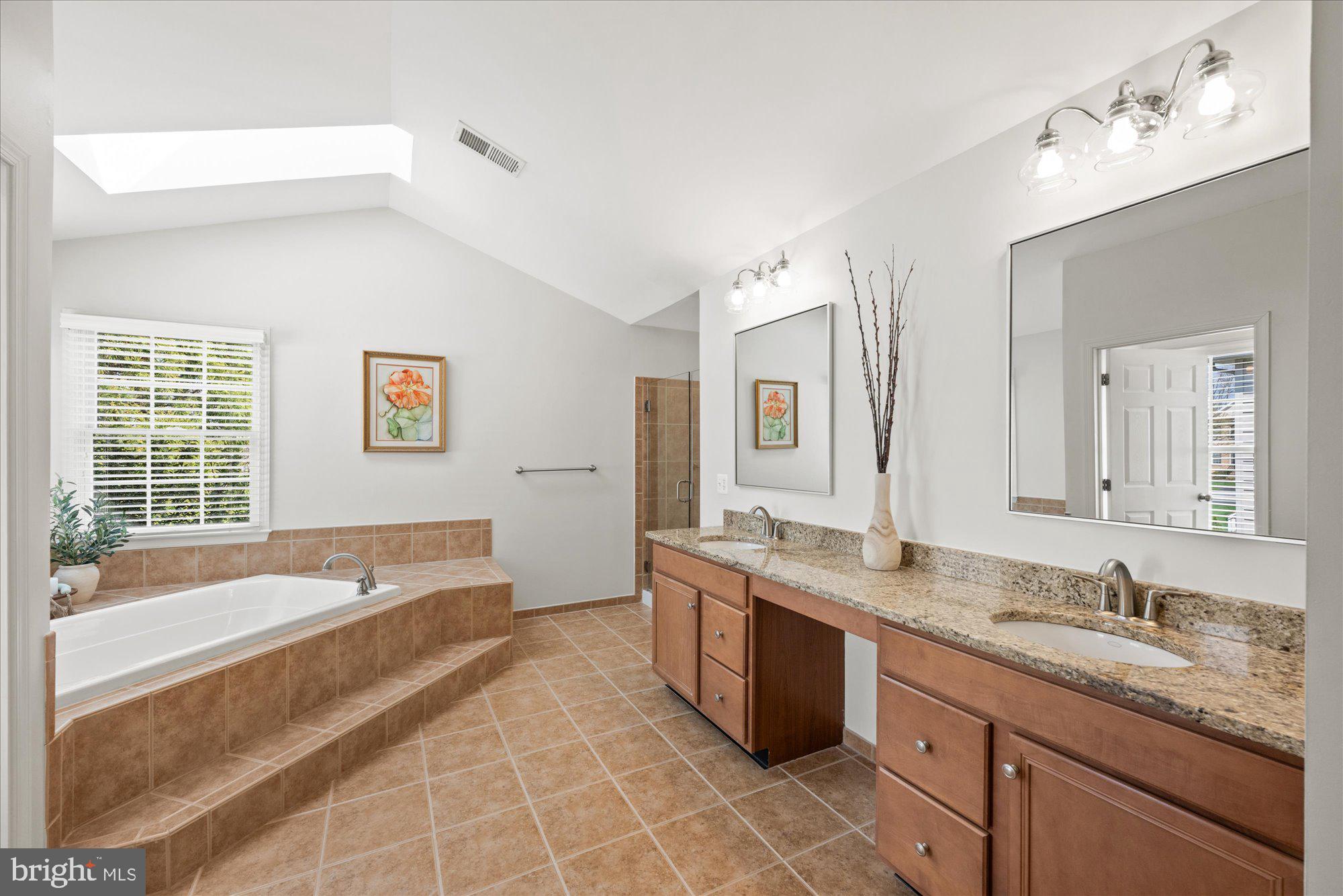 BELMONT COUNTRY CLUB - Residential