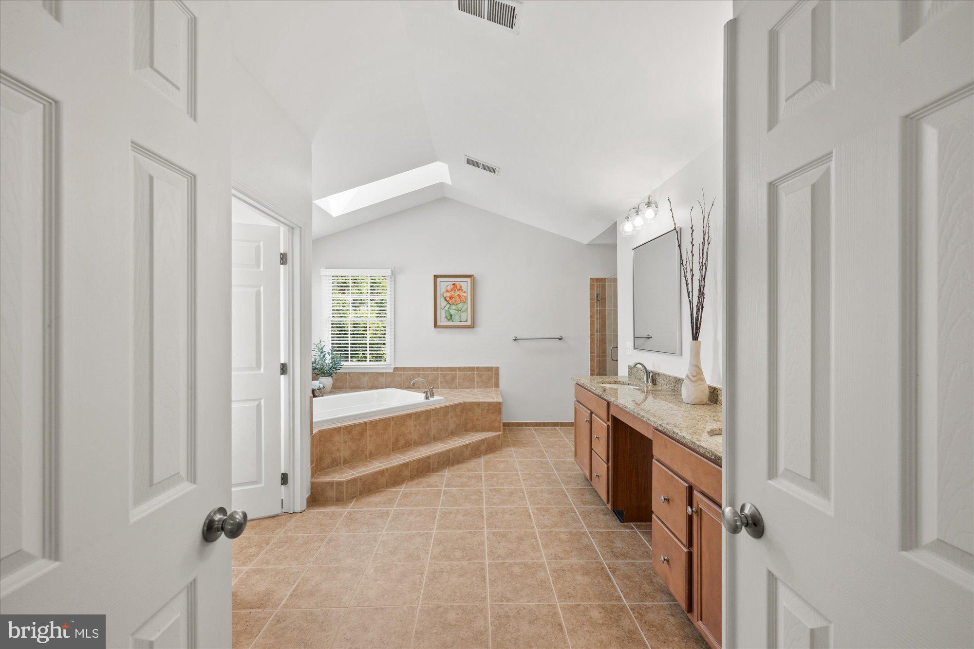 BELMONT COUNTRY CLUB - Residential