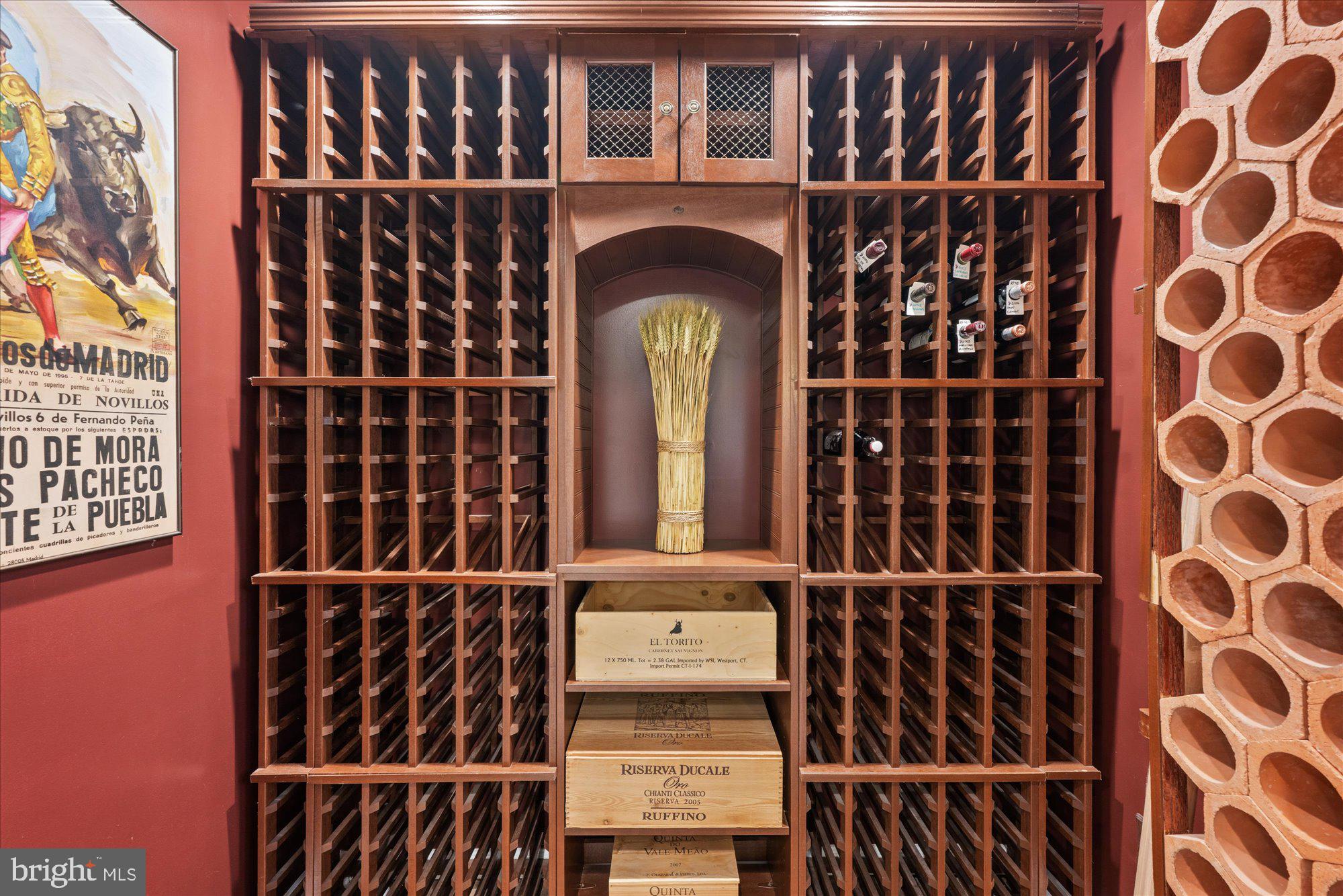 BELMONT COUNTRY CLUB - Residential