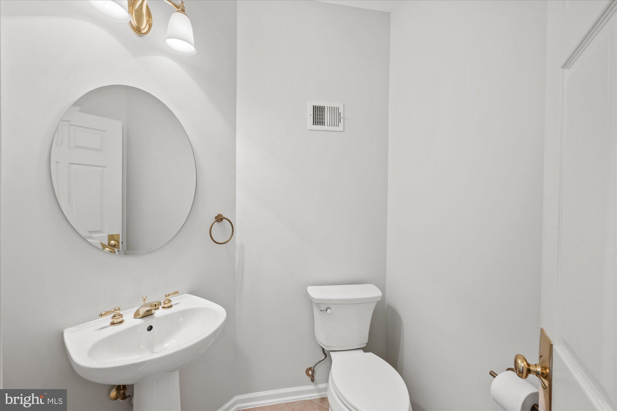 BELMONT COUNTRY CLUB - Residential