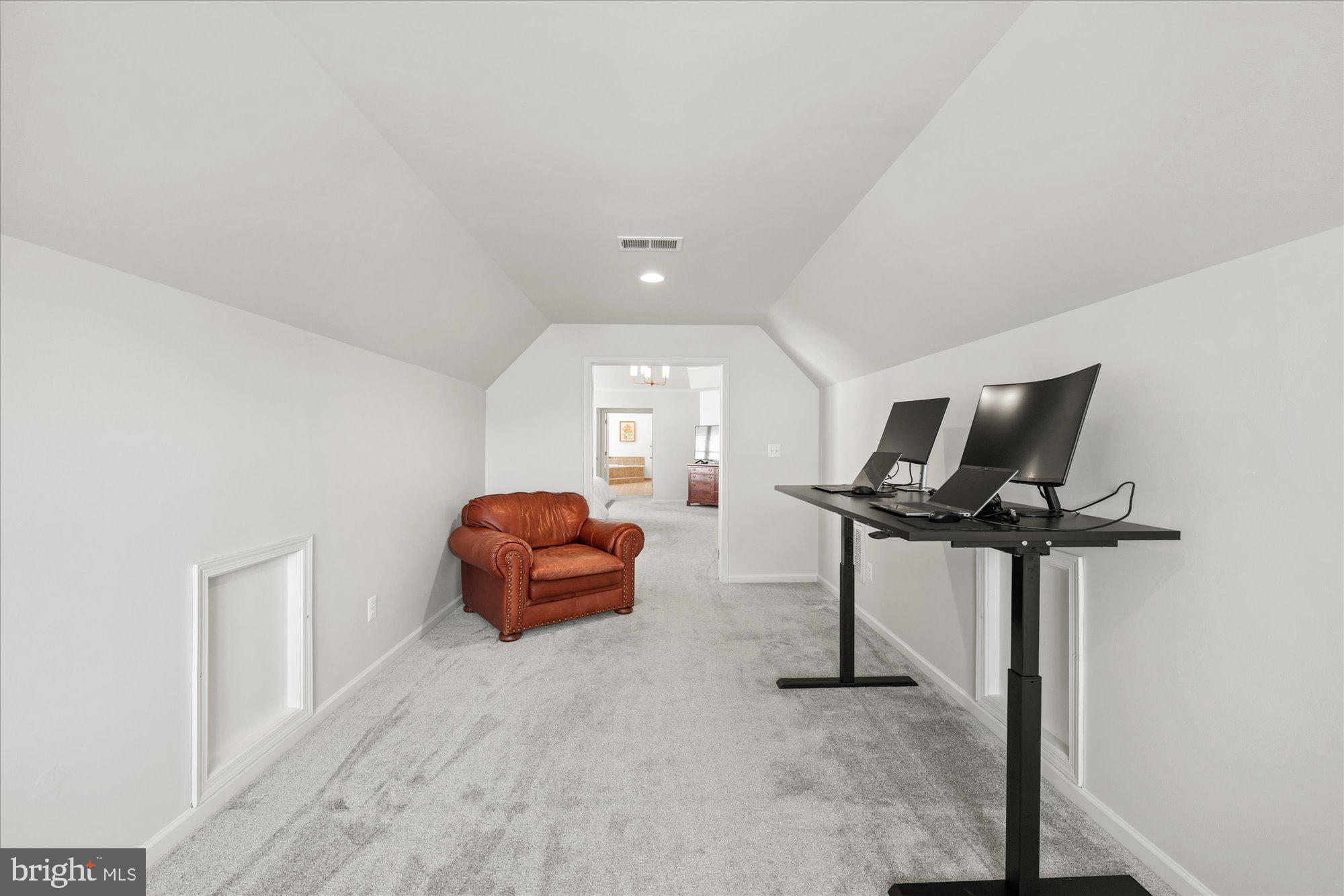 BELMONT COUNTRY CLUB - Residential