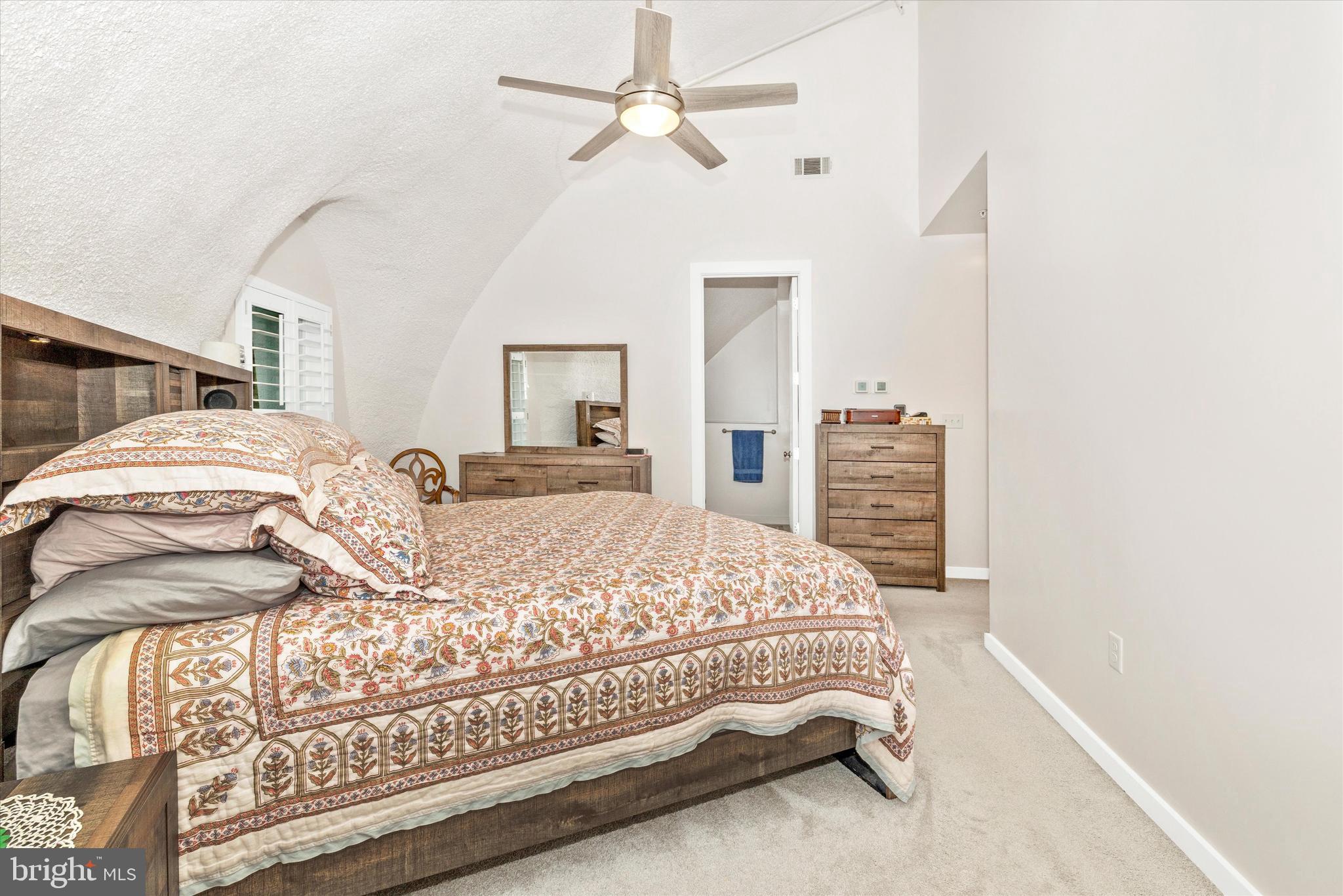 FOX TOWER KNOLLS - Residential