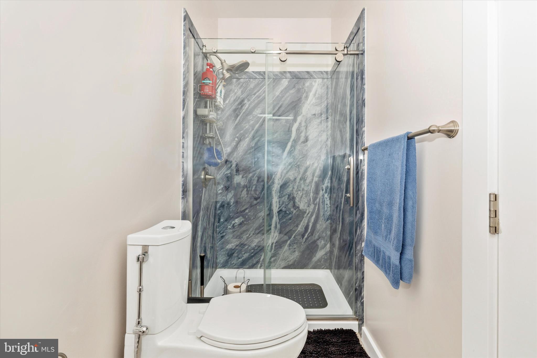 FOX TOWER KNOLLS - Residential