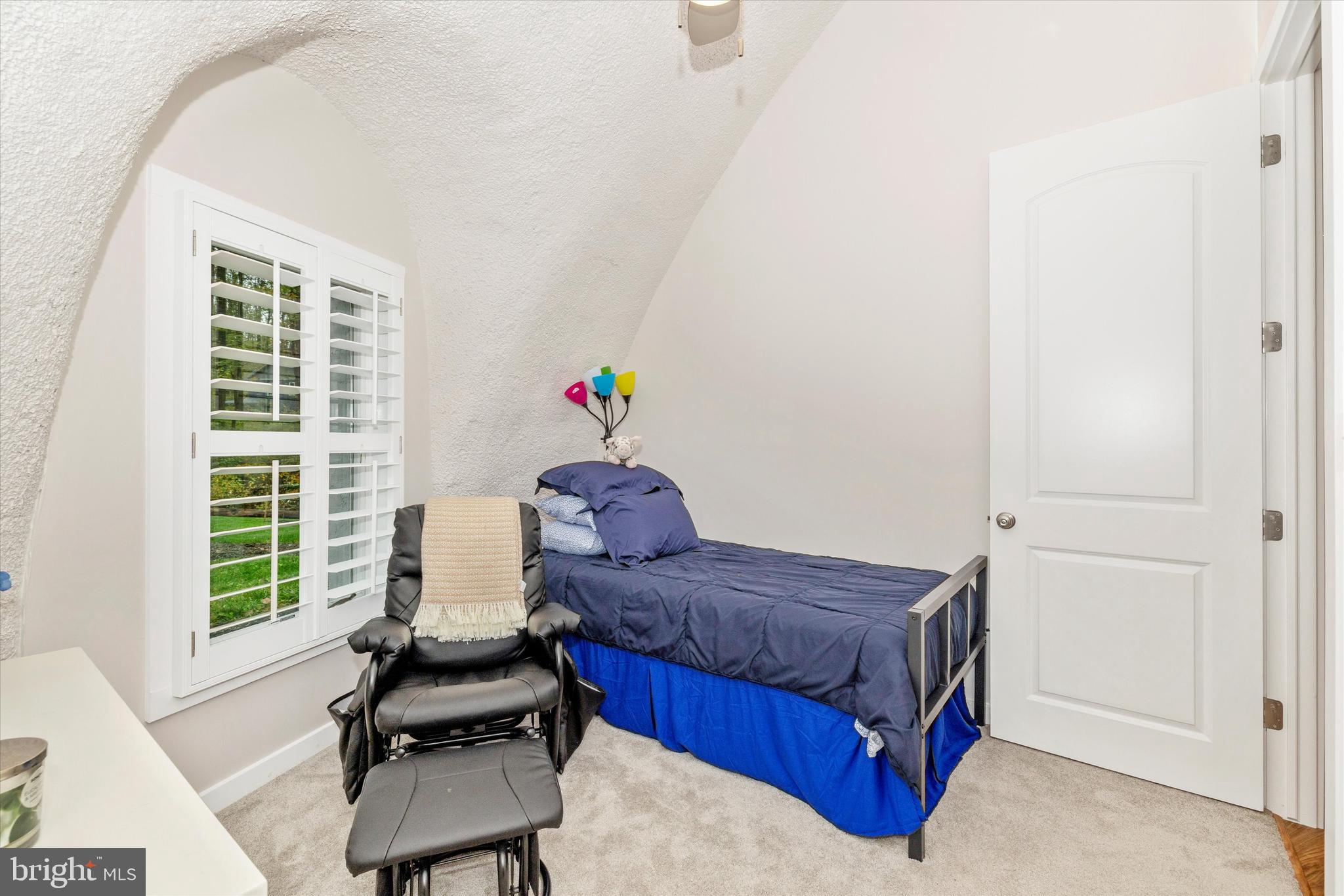 FOX TOWER KNOLLS - Residential