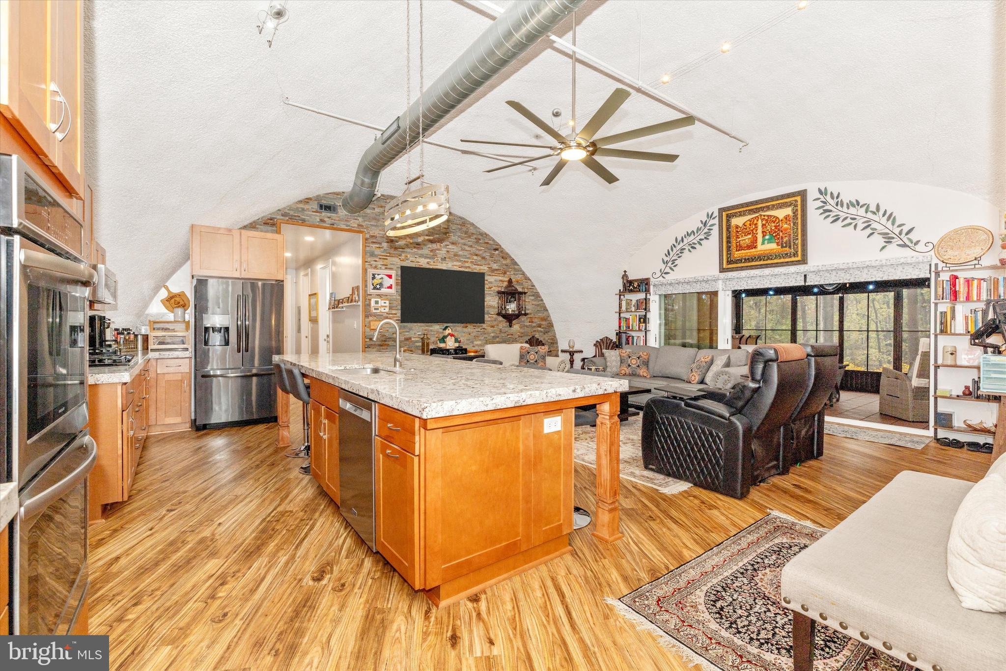 FOX TOWER KNOLLS - Residential