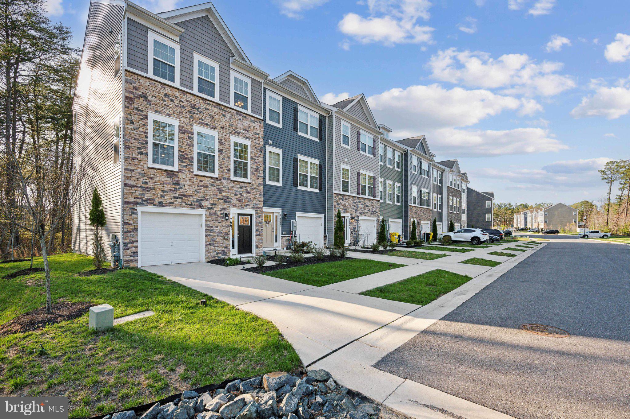 1766 RED FOX TRAIL