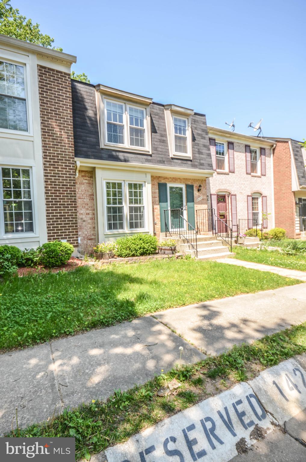 SHADOW OAK - Residential Lease