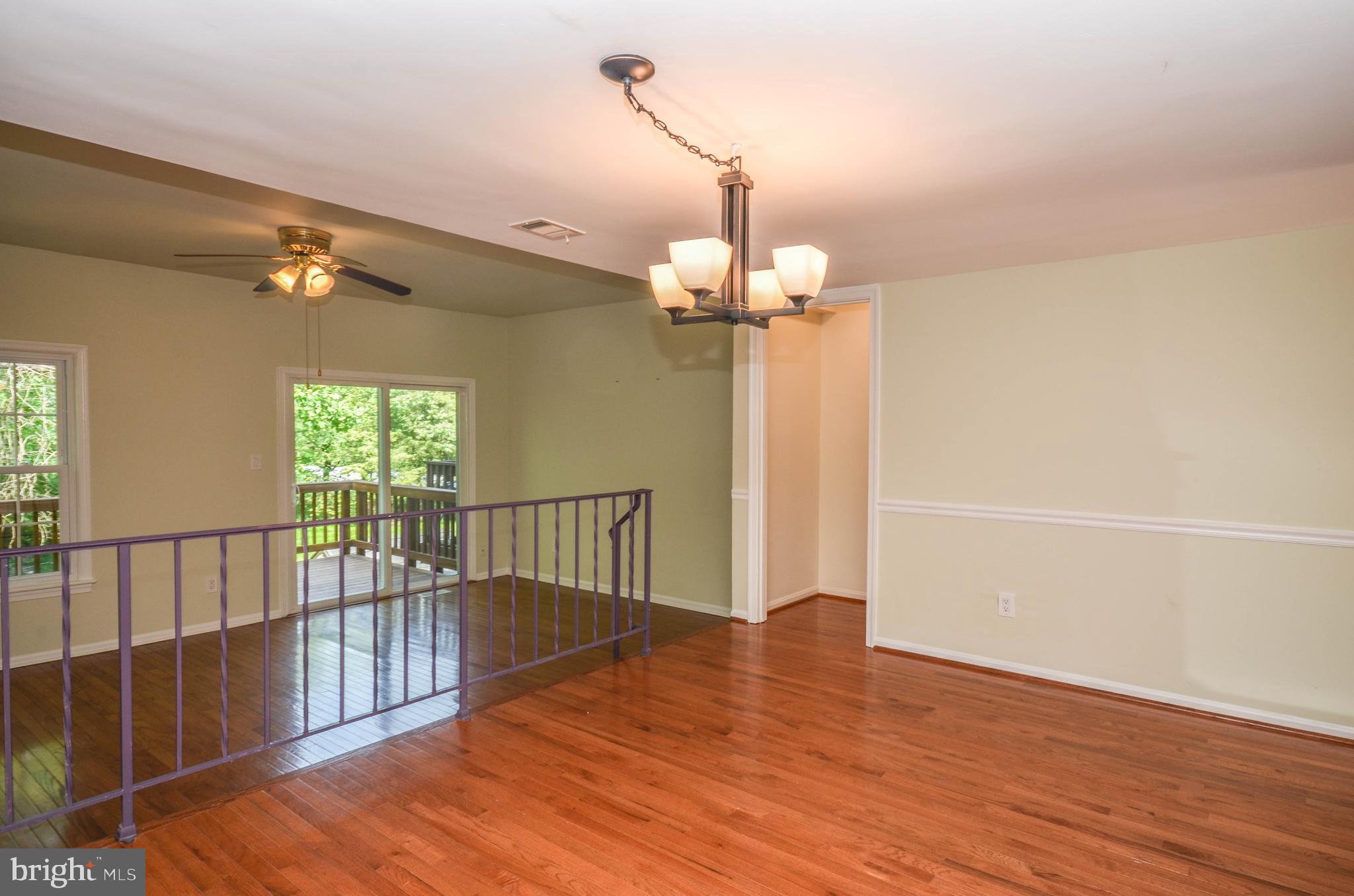 SHADOW OAK - Residential Lease