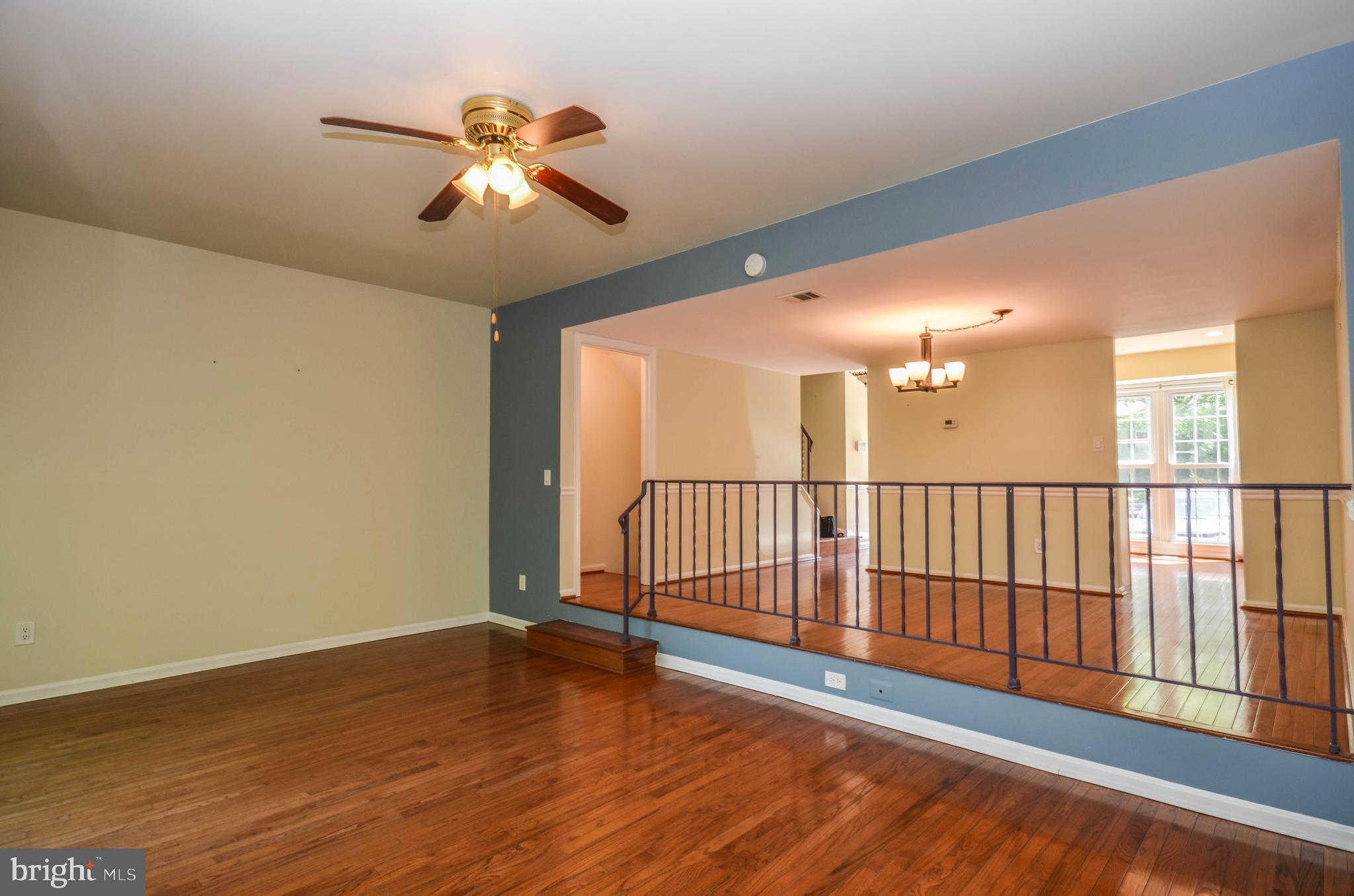 SHADOW OAK - Residential Lease