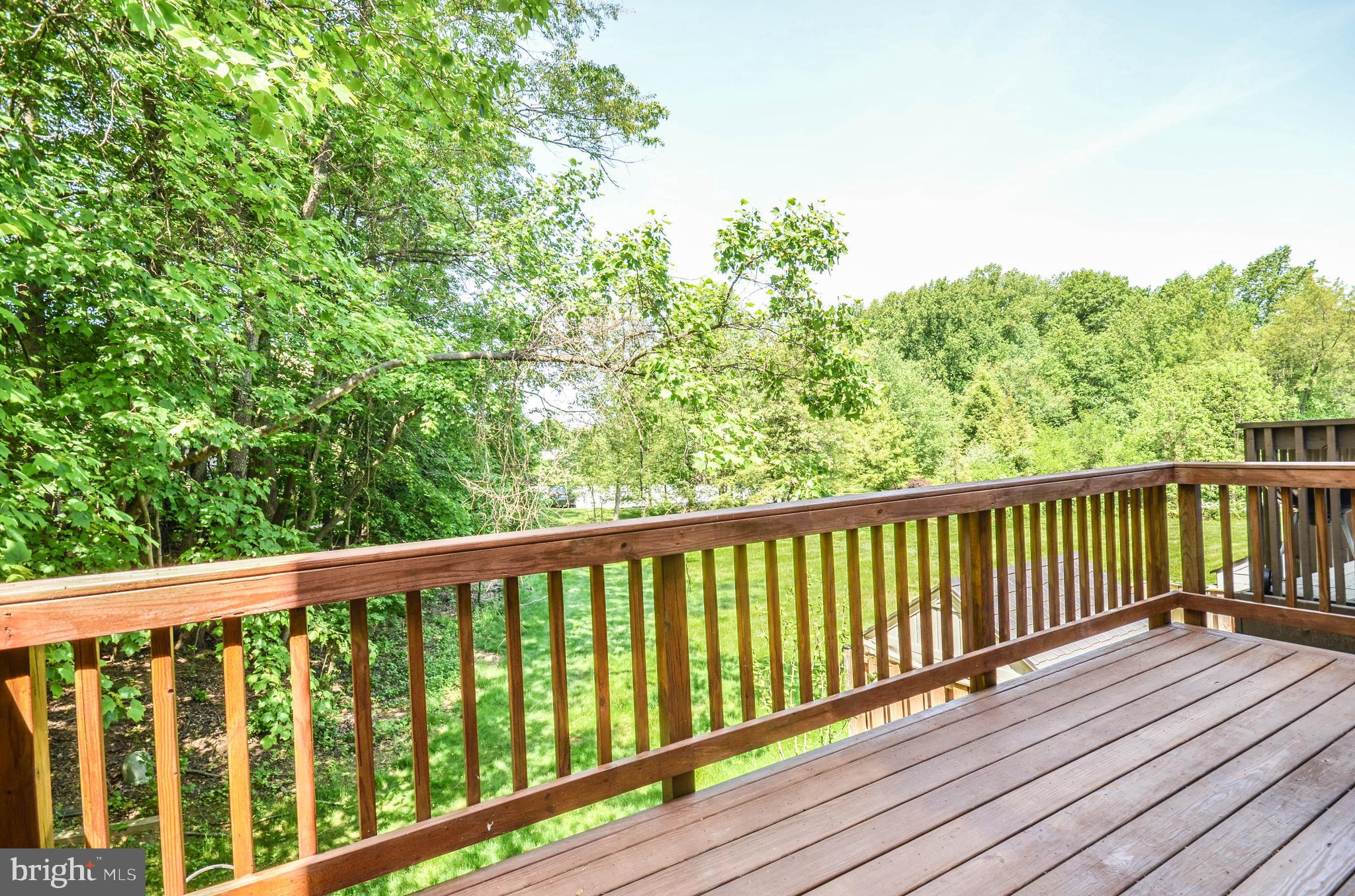 SHADOW OAK - Residential Lease