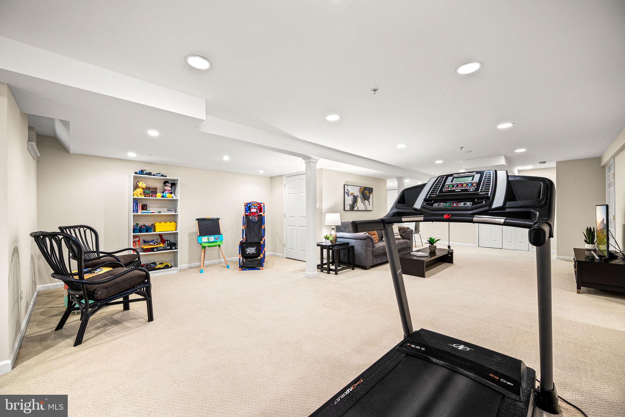 WHITELAND WOODS - Residential