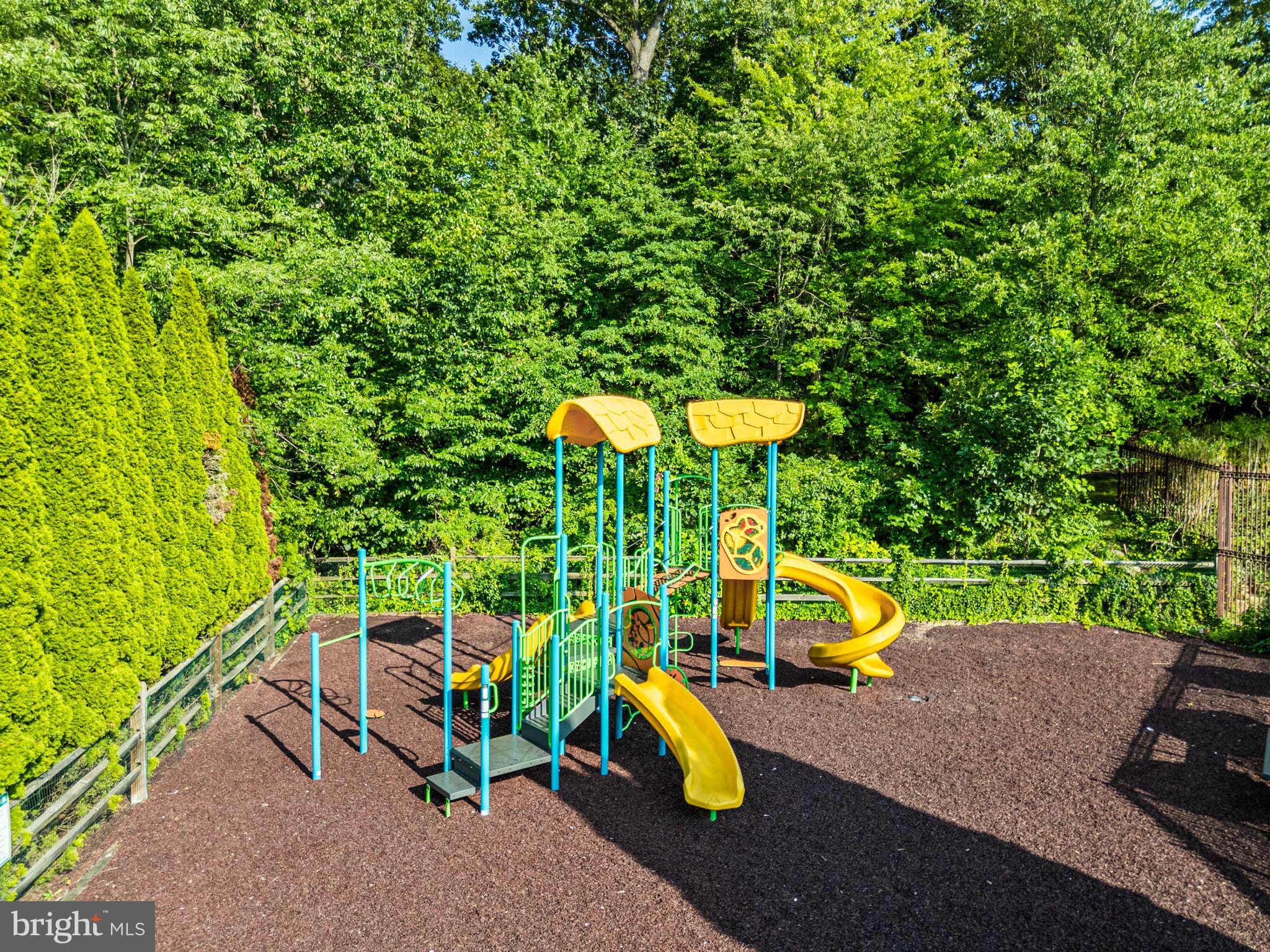 WHITELAND WOODS - Residential