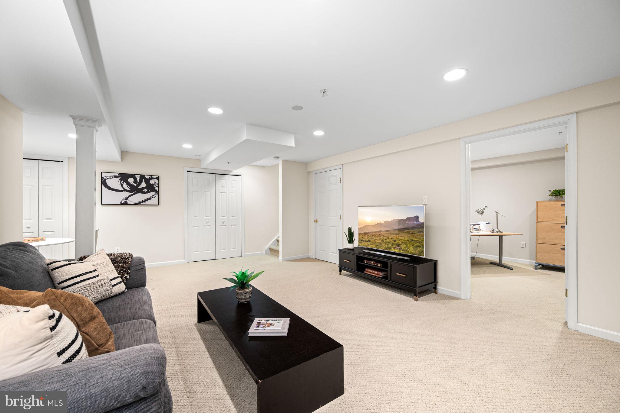 WHITELAND WOODS - Residential