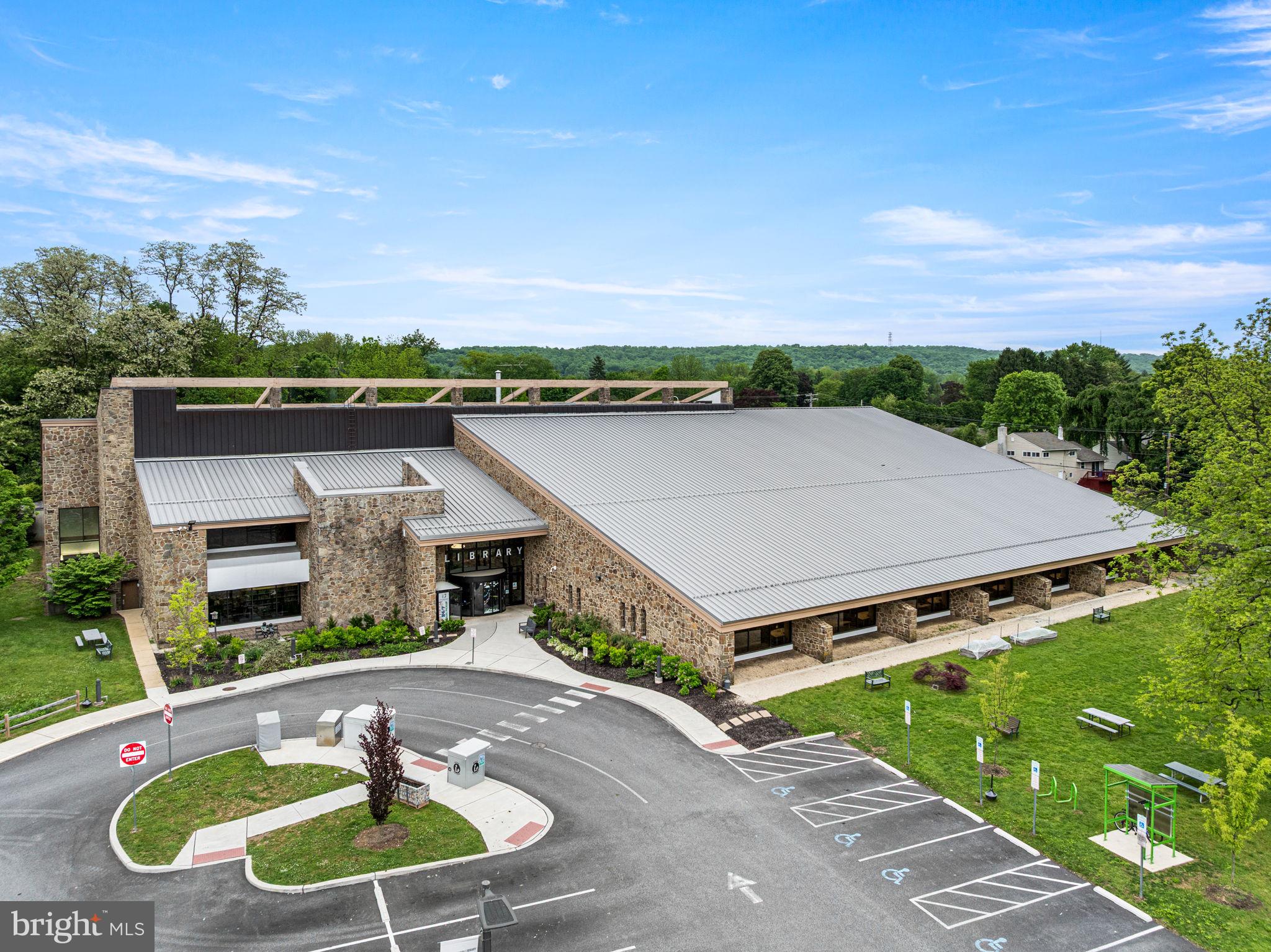 WHITELAND WOODS - Residential