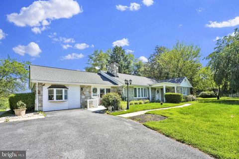 Homes For Sale - 3300 Hawks Hill Road<br/> NEW WINDSOR, MD 21776