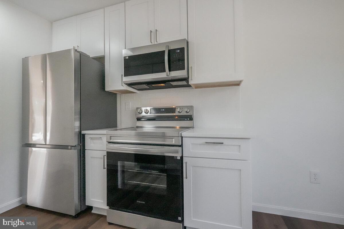 PARK SQUARE - IND HEAD - Residential