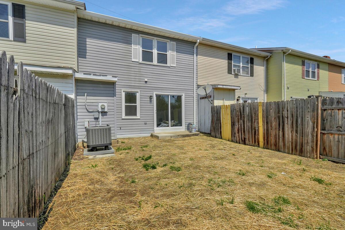 PARK SQUARE - IND HEAD - Residential