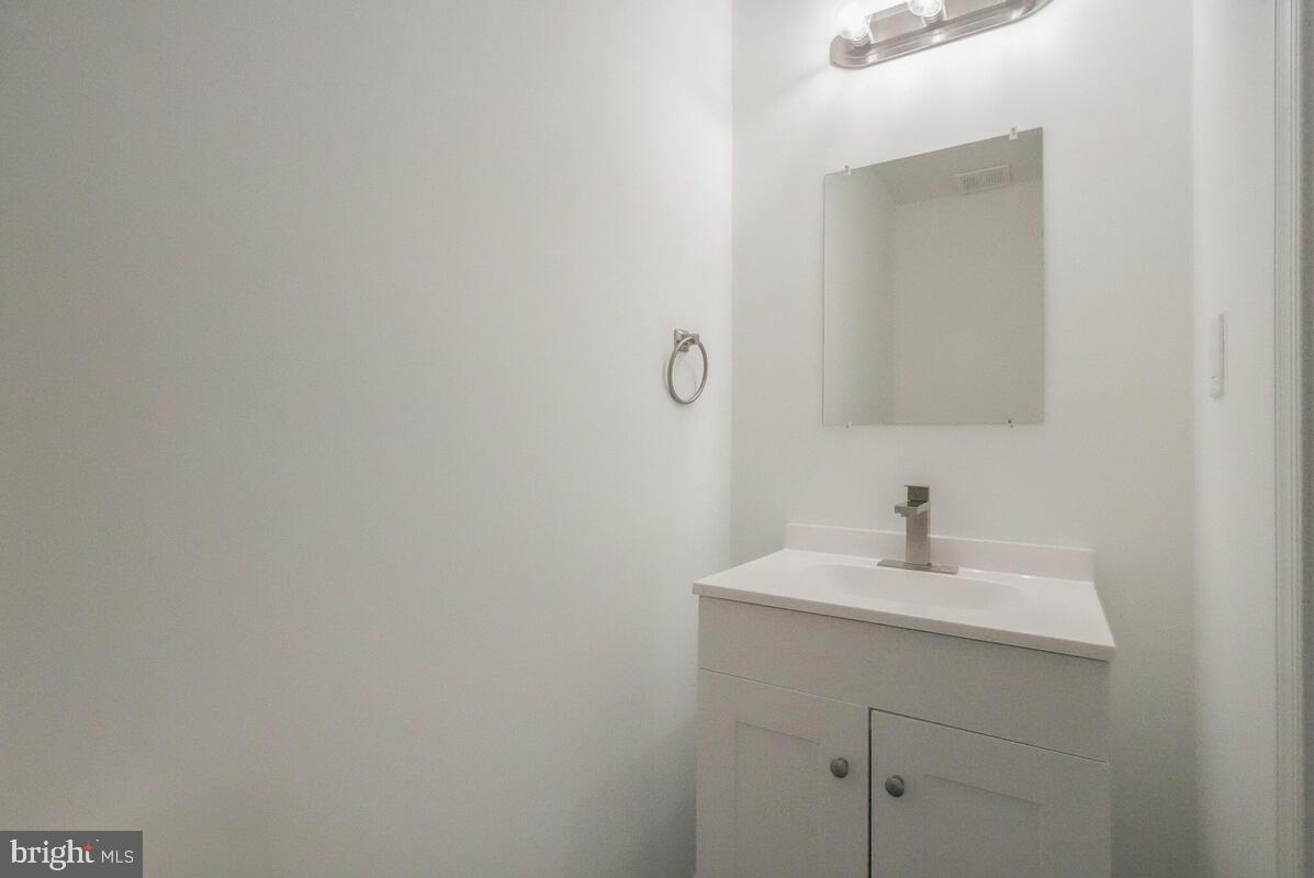 PARK SQUARE - IND HEAD - Residential