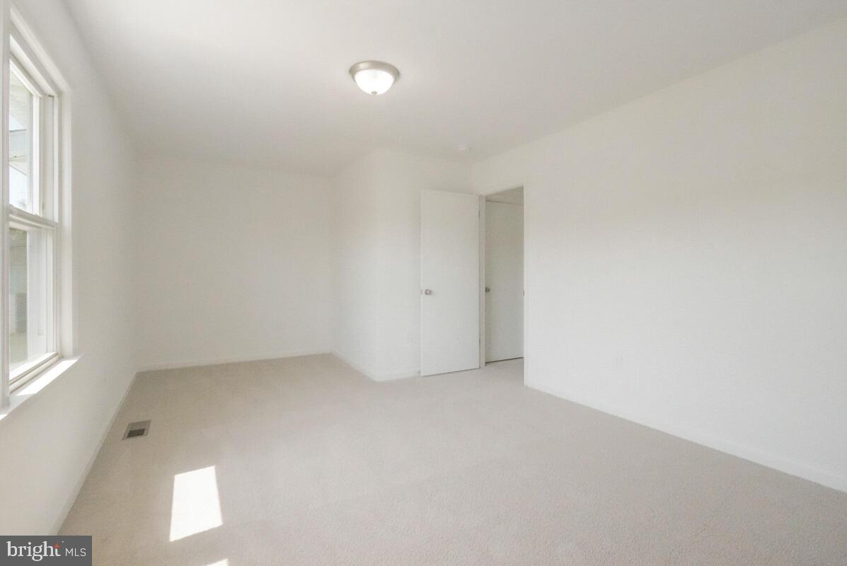 PARK SQUARE - IND HEAD - Residential