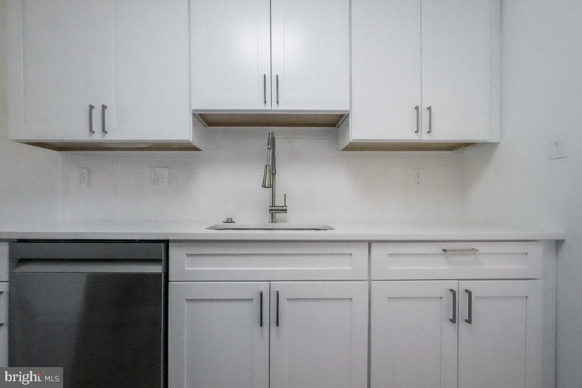 PARK SQUARE - IND HEAD - Residential