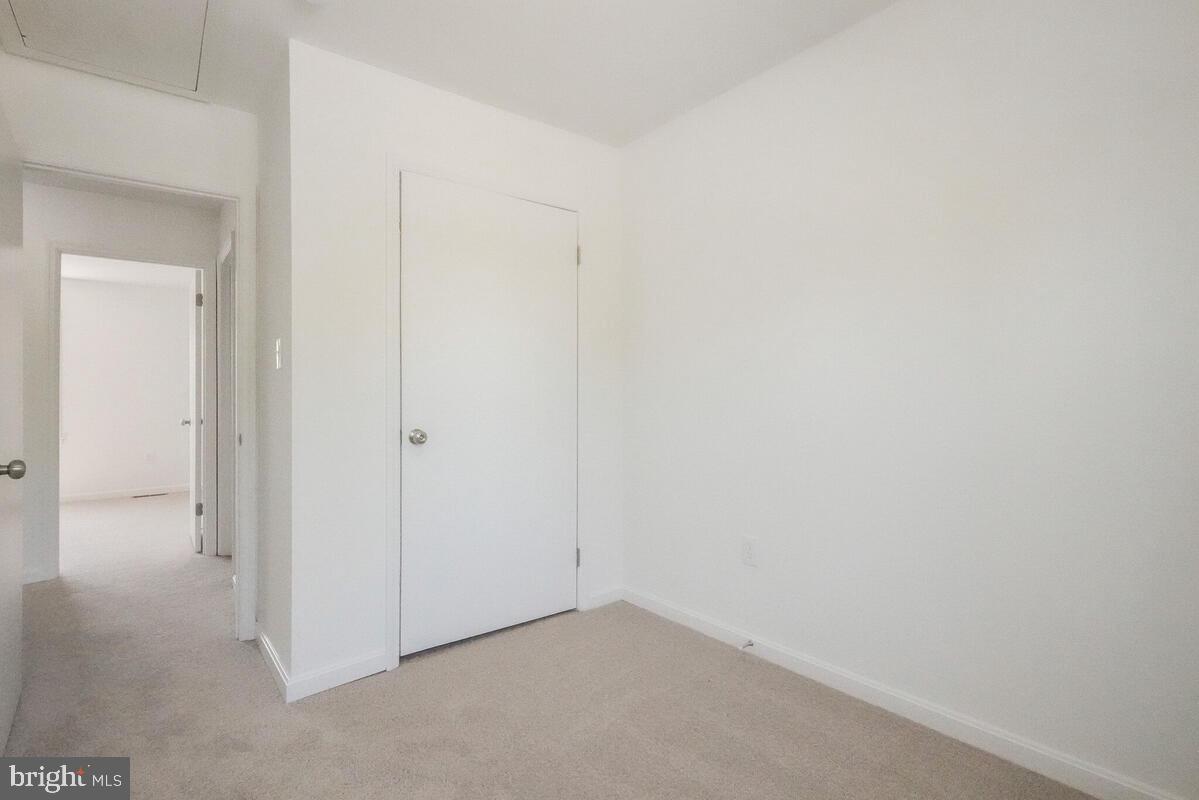 PARK SQUARE - IND HEAD - Residential