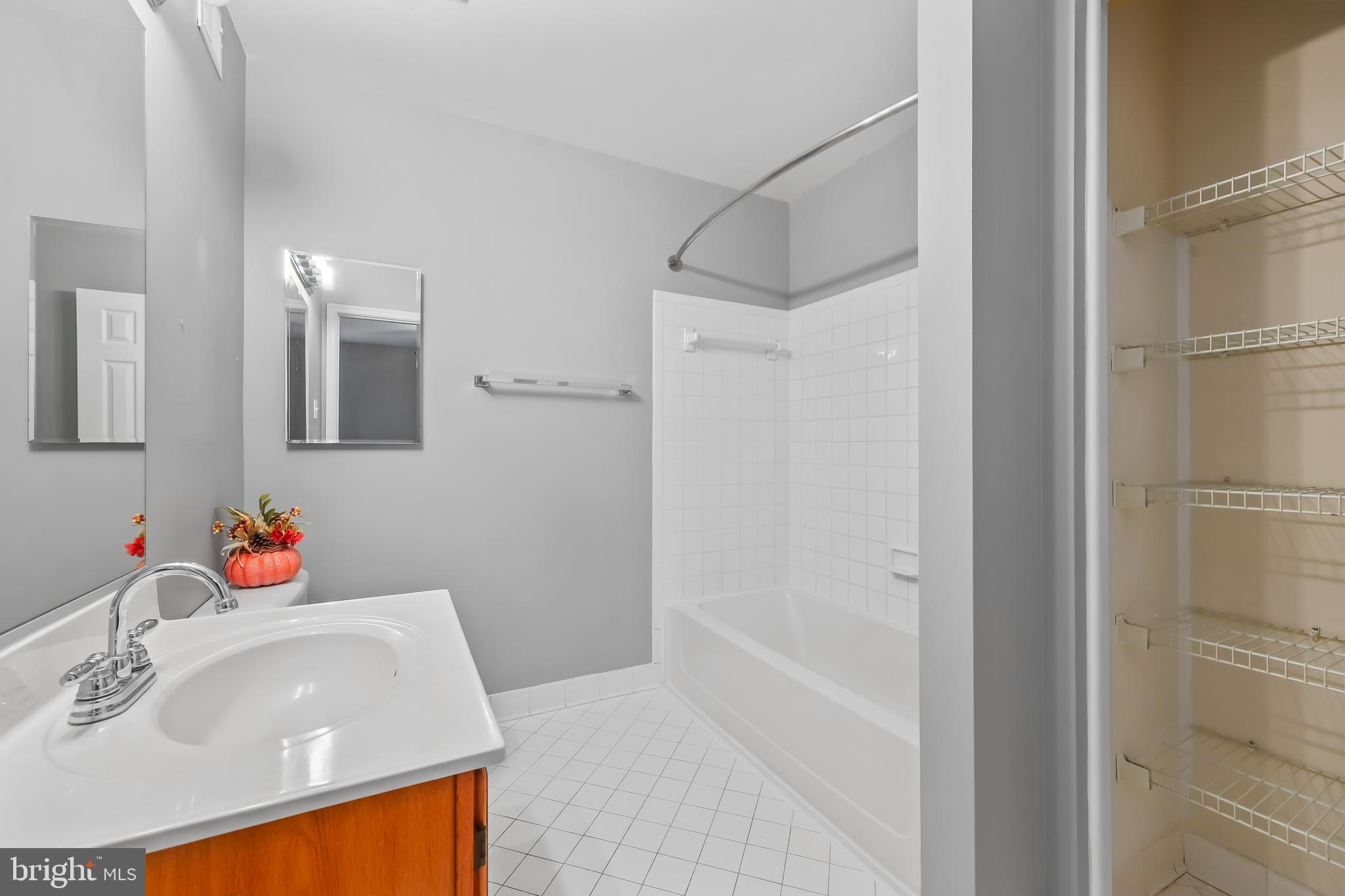 BALLSFORD - Residential