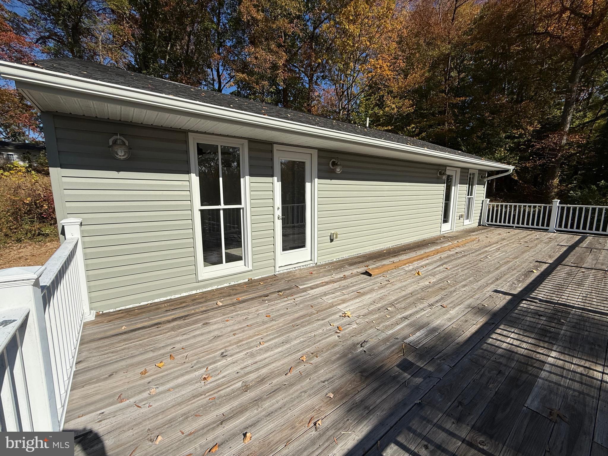 LOCH HAVEN BEACH - Residential