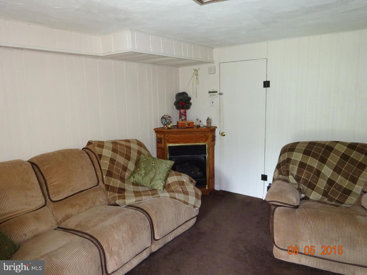 HOLME CIRCLE - Residential