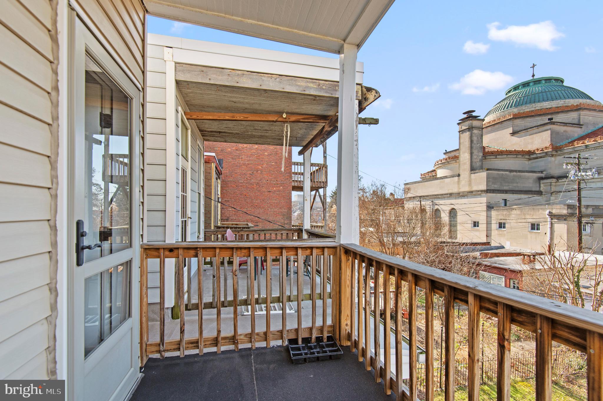 CHARLES VILLAGE - Residential