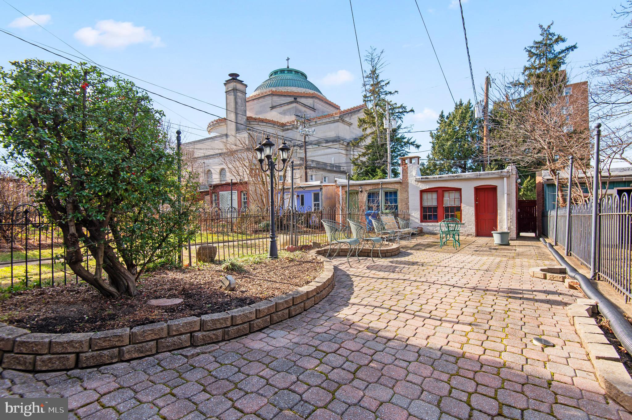 CHARLES VILLAGE - Residential