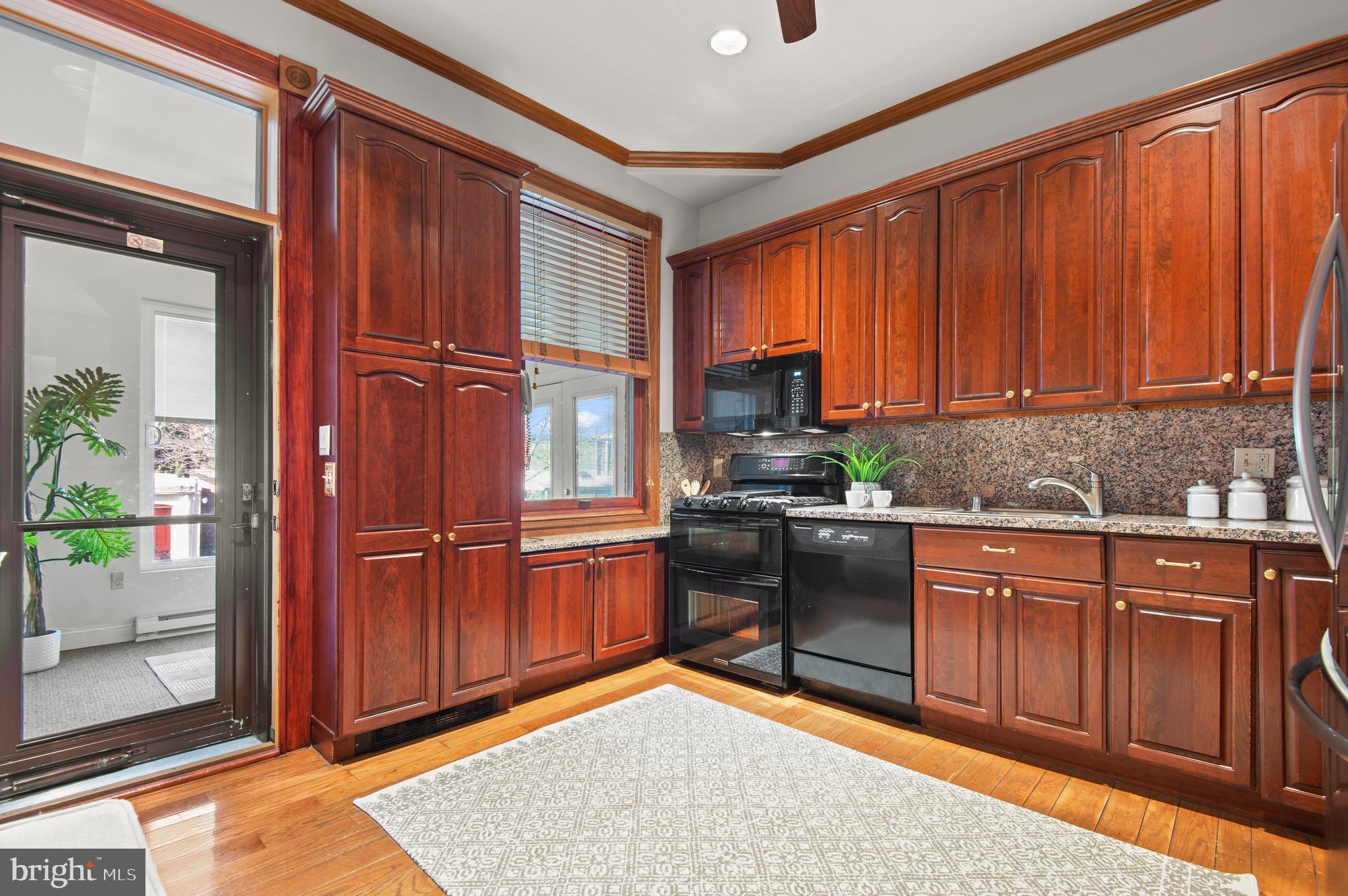 CHARLES VILLAGE - Residential