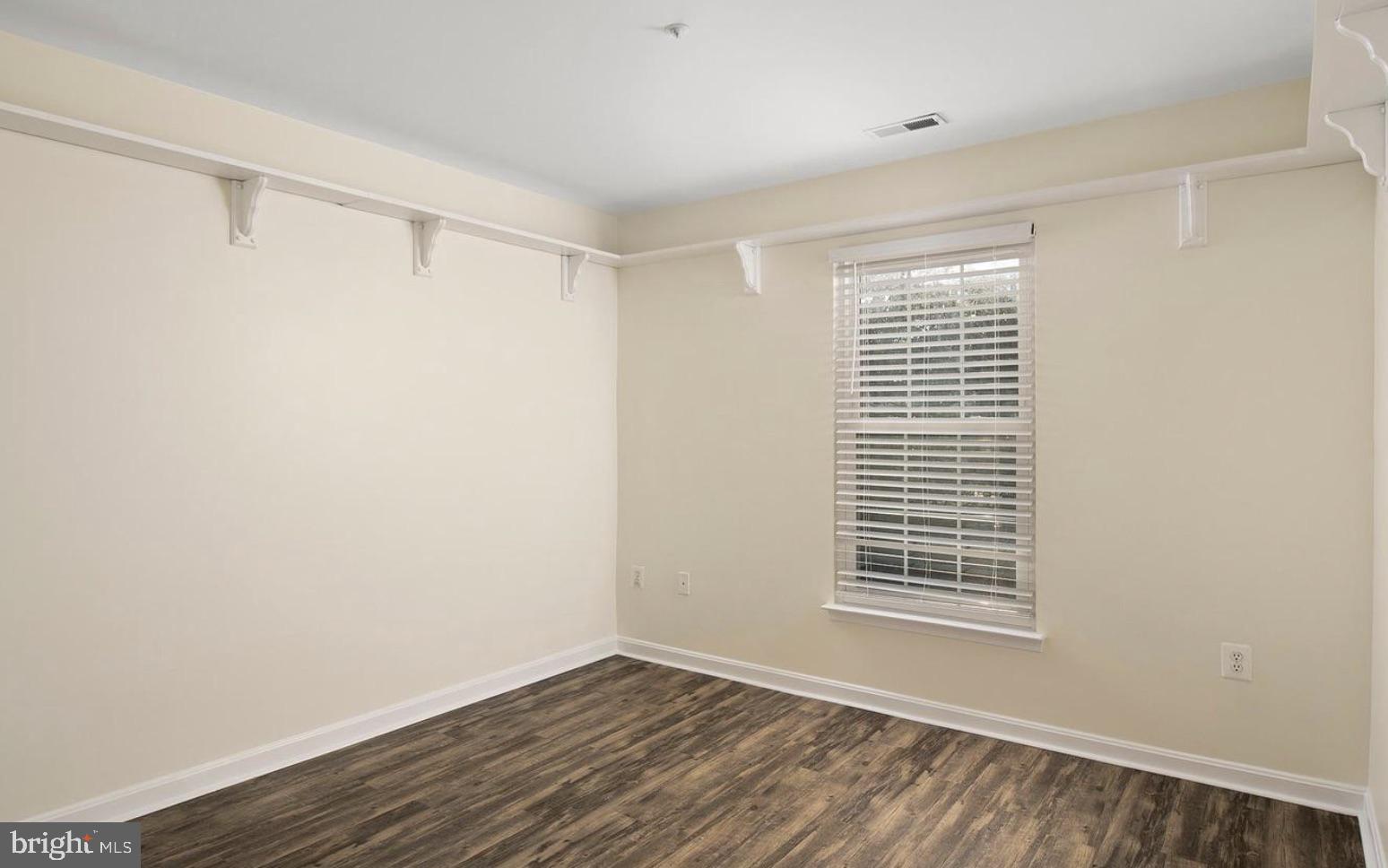 PINEY ORCHARD - Residential
